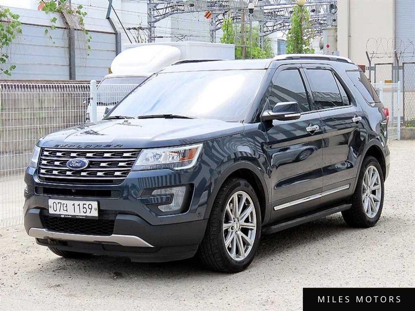 Ford Explorer 2017 — миниатюра 2