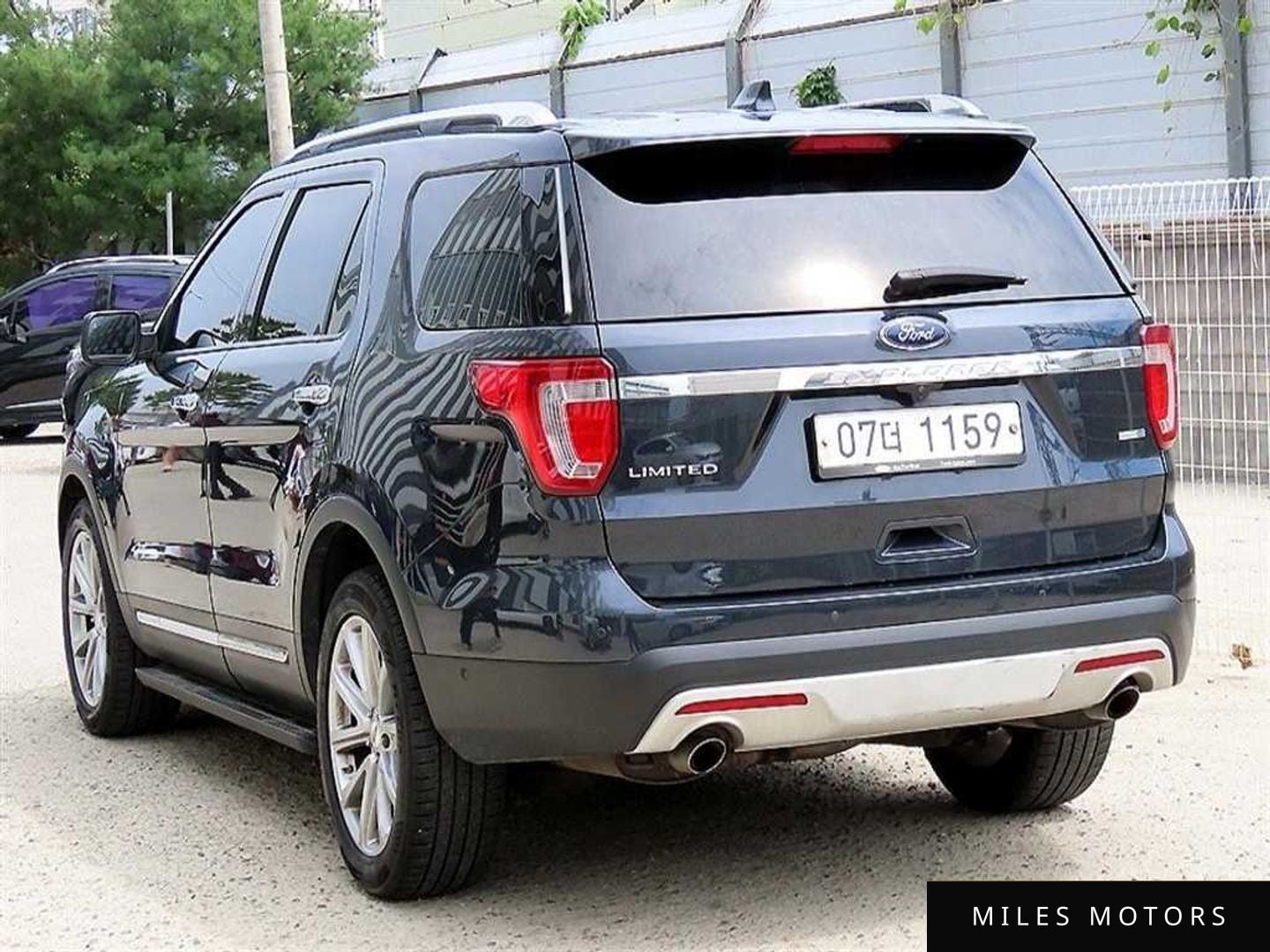 Ford Explorer 2017 — миниатюра 3