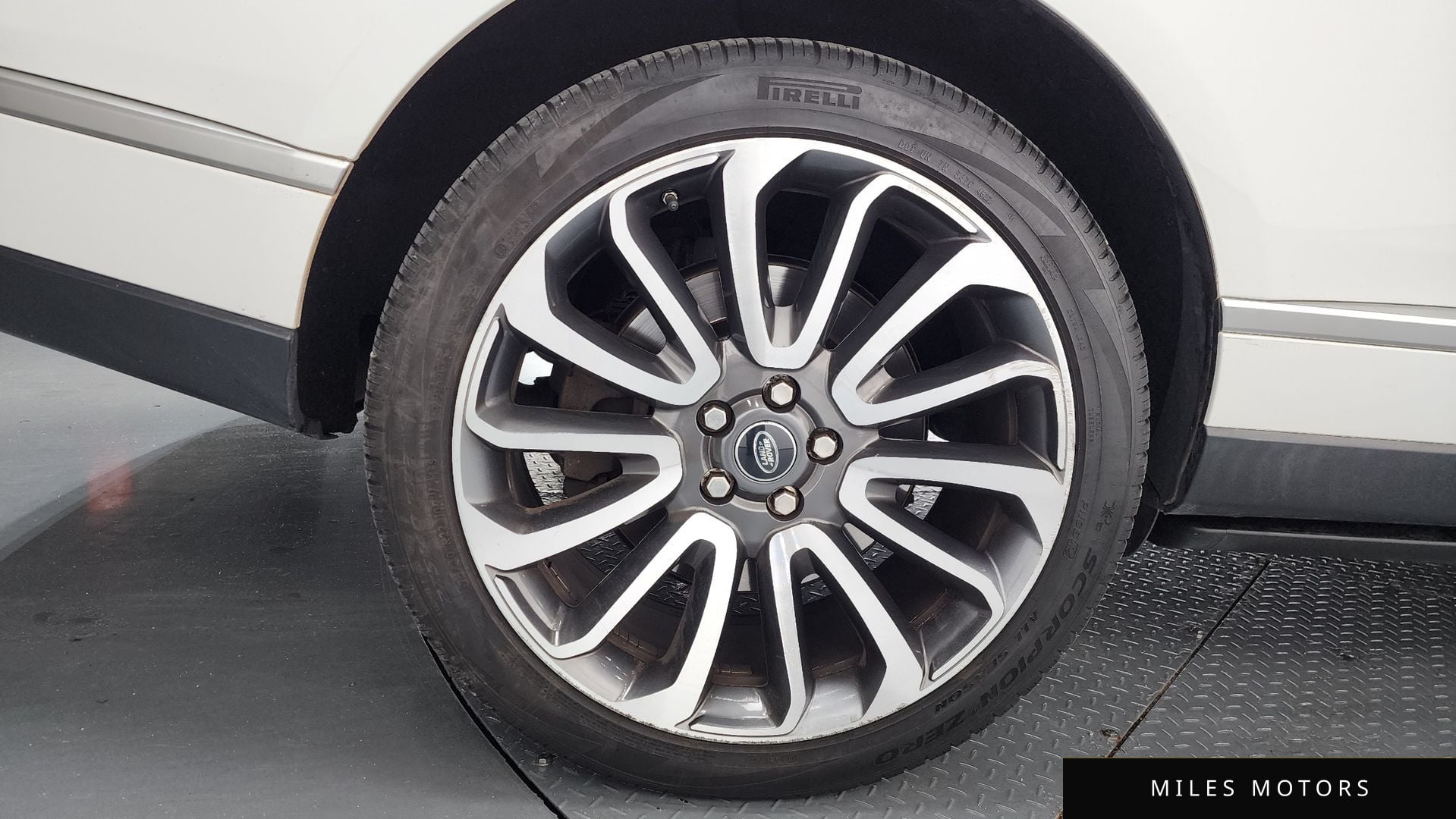Land Rover Range Rover 2015 — миниатюра 5