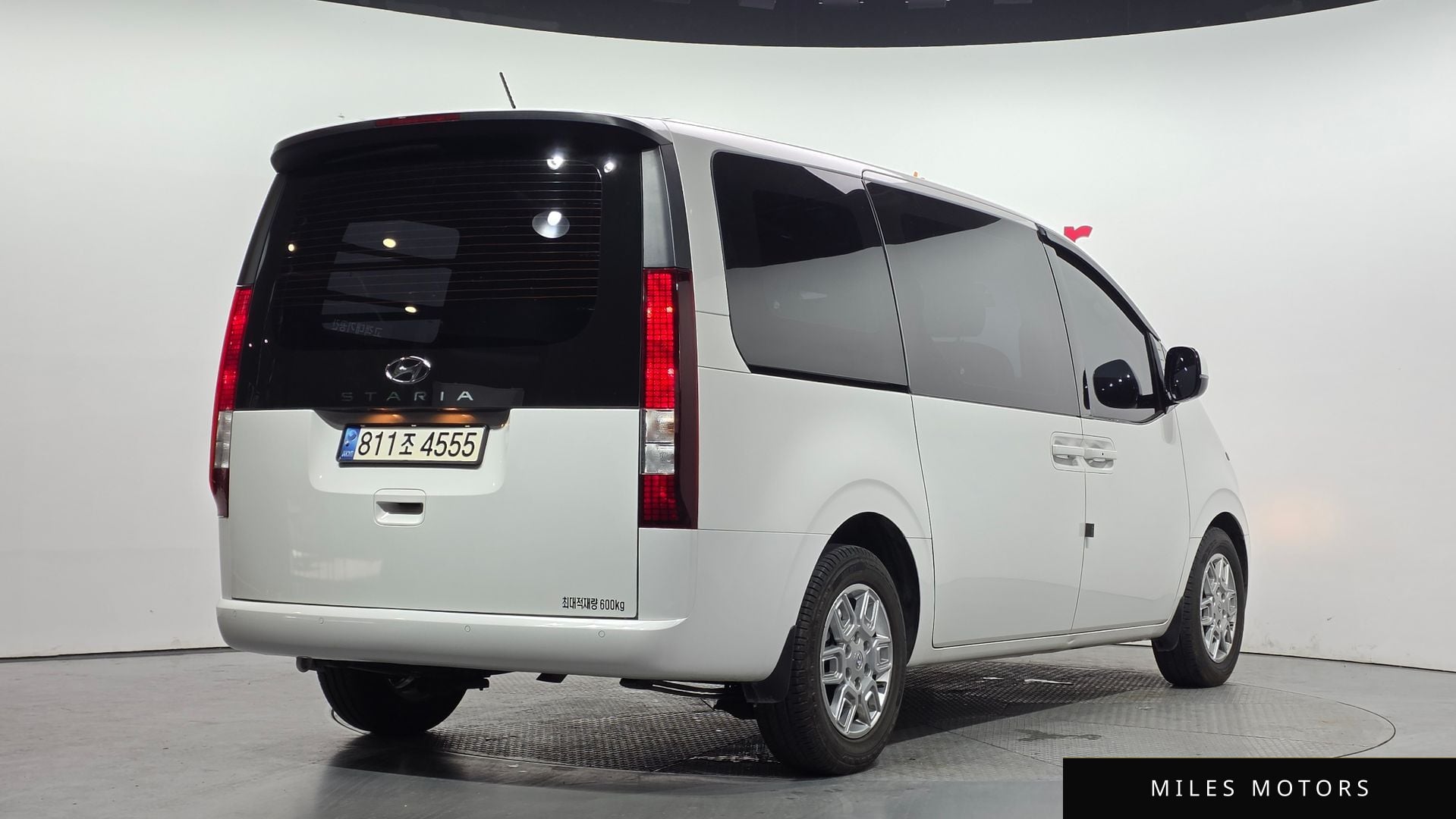 Hyundai Staria 2022 — миниатюра 2