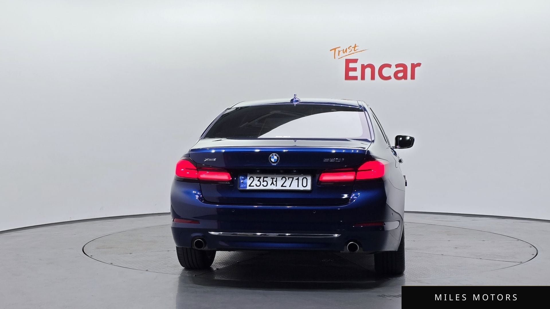 BMW 5 Series (G30) 2020 — миниатюра 4