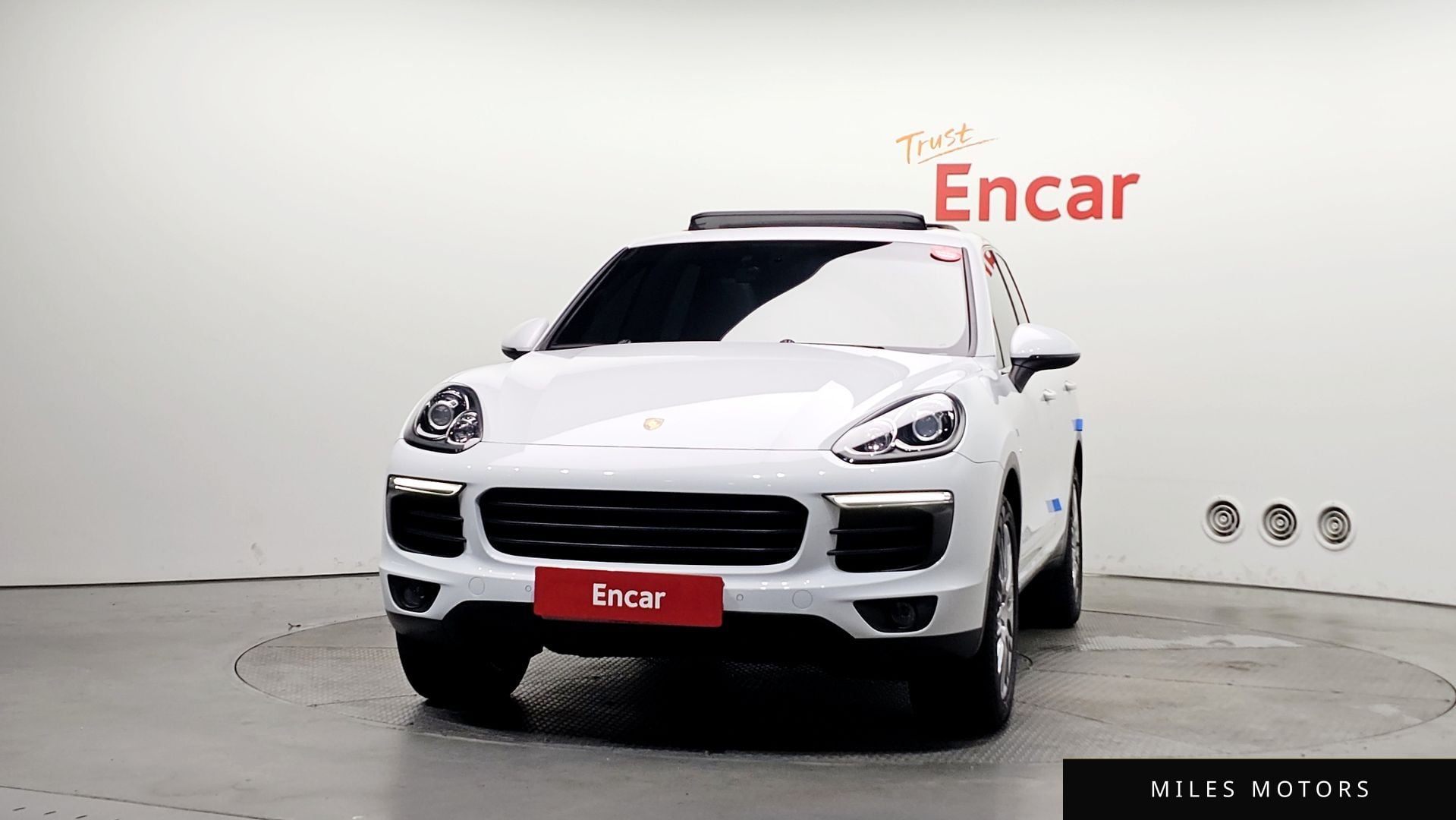 Porsche Cayenne 2016 — миниатюра 3