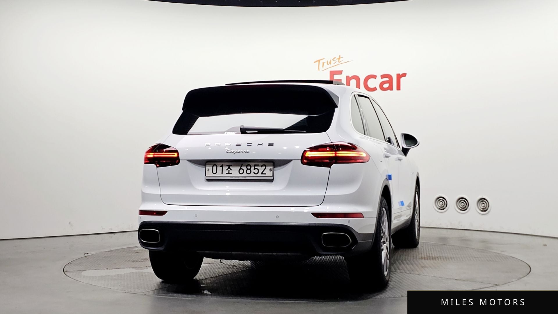 Porsche Cayenne 2016 — миниатюра 4