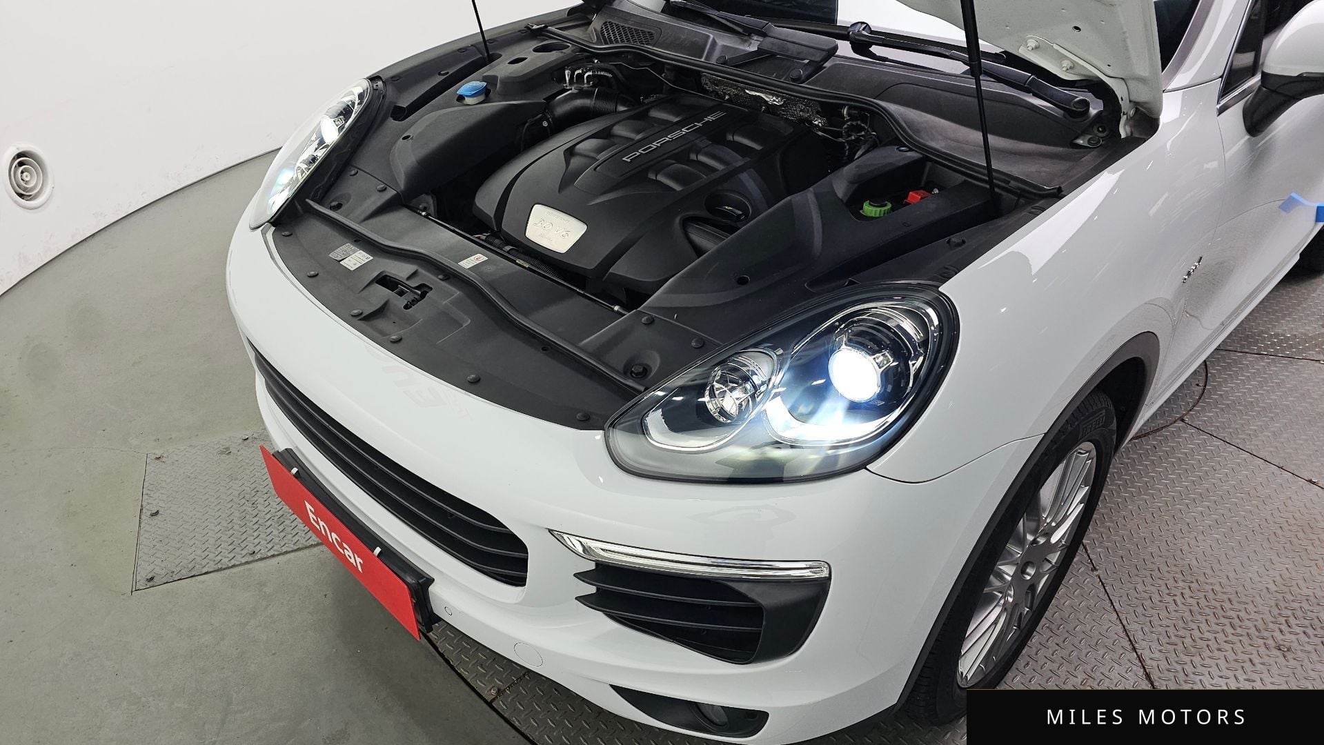 Porsche Cayenne 2016 — миниатюра 6