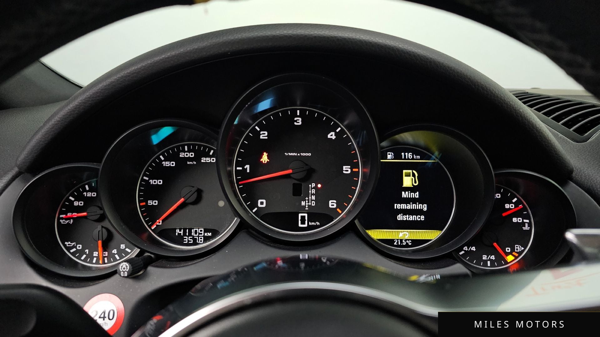 Porsche Cayenne 2016 — миниатюра 8
