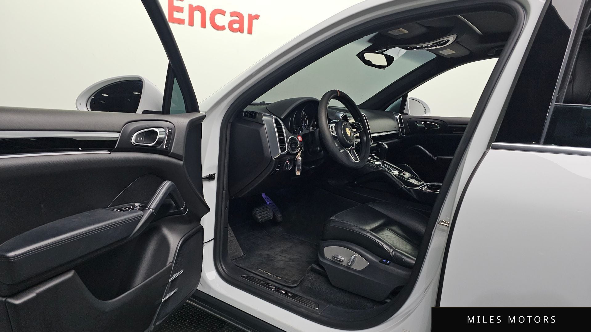 Porsche Cayenne 2016 — миниатюра 10