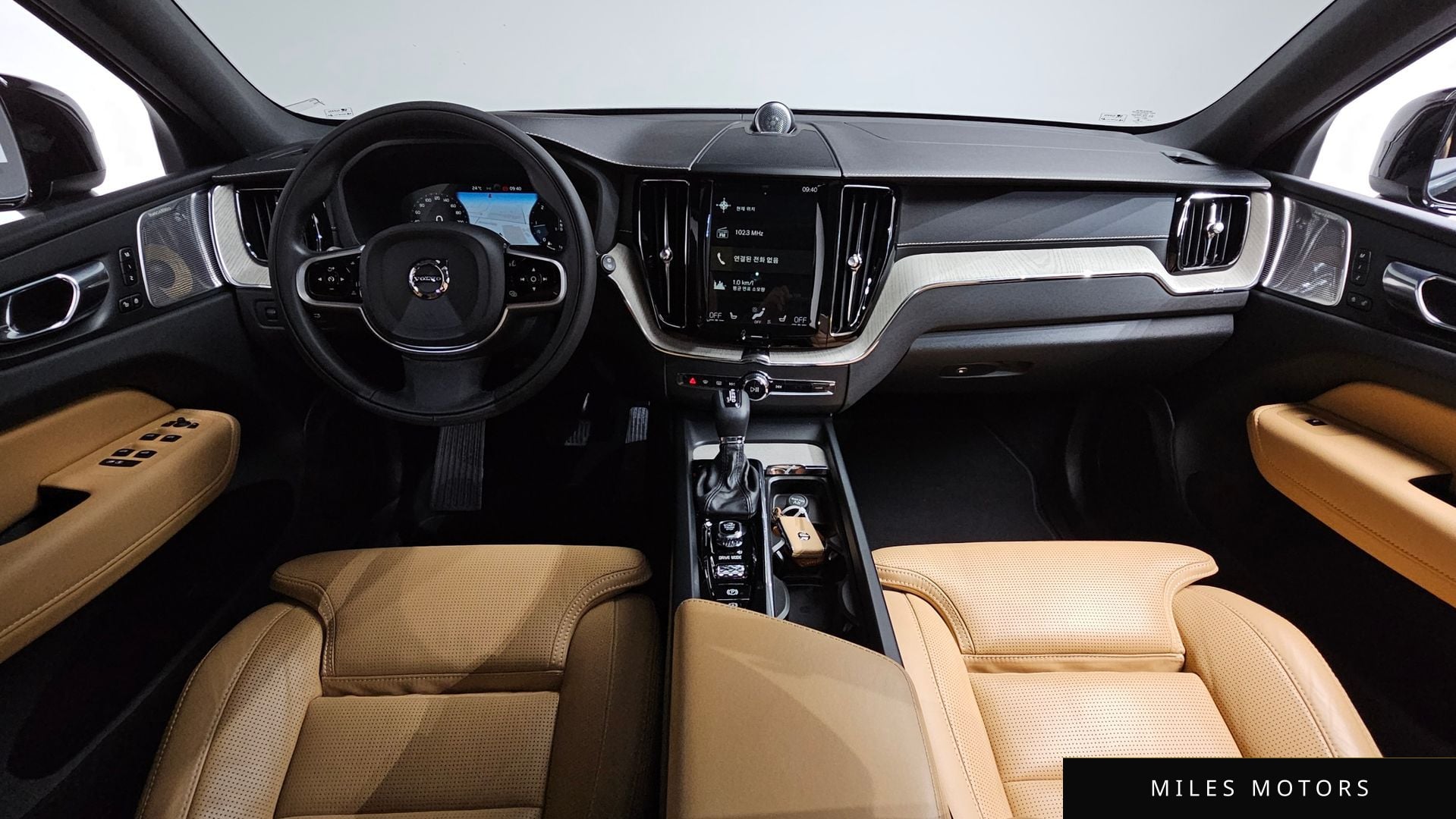 Volvo XC60 2020 — миниатюра 9
