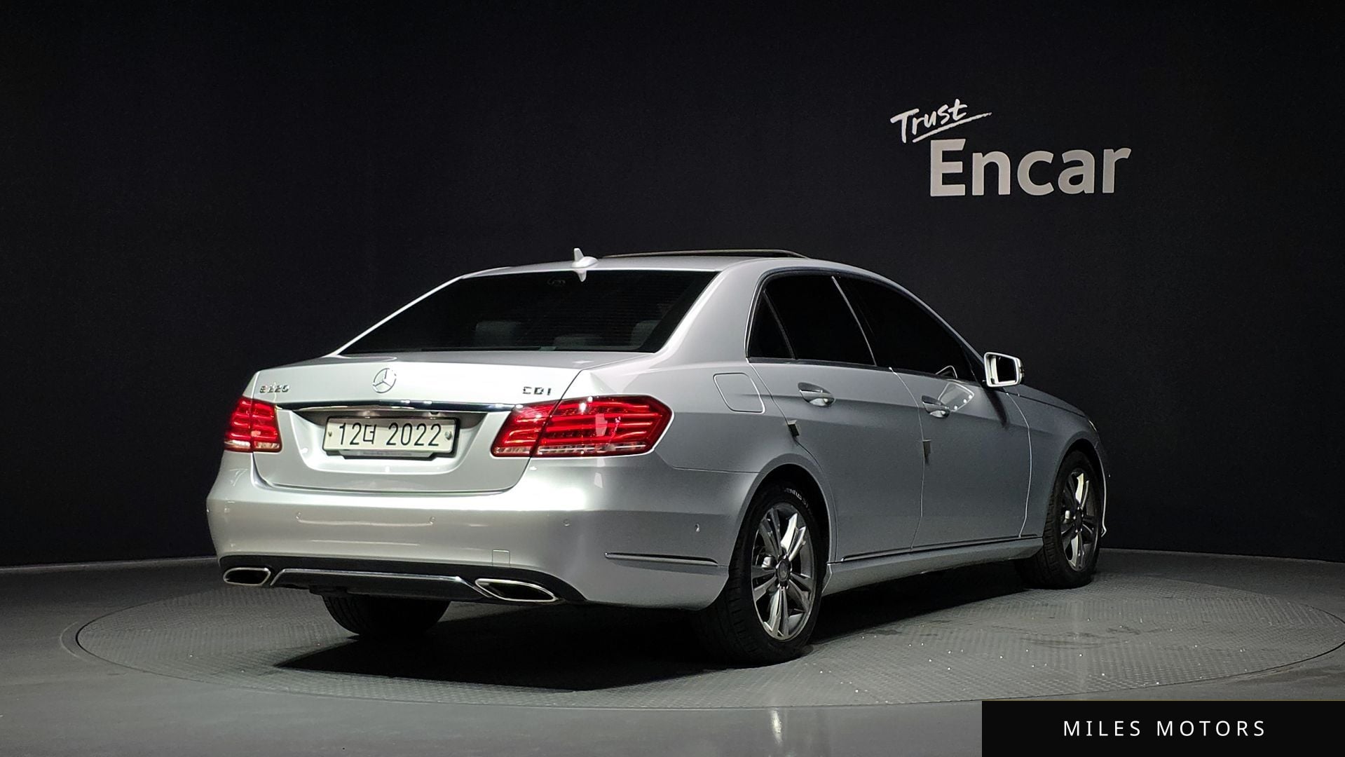 Mercedes-Benz E-Class W212 2014 — миниатюра 2