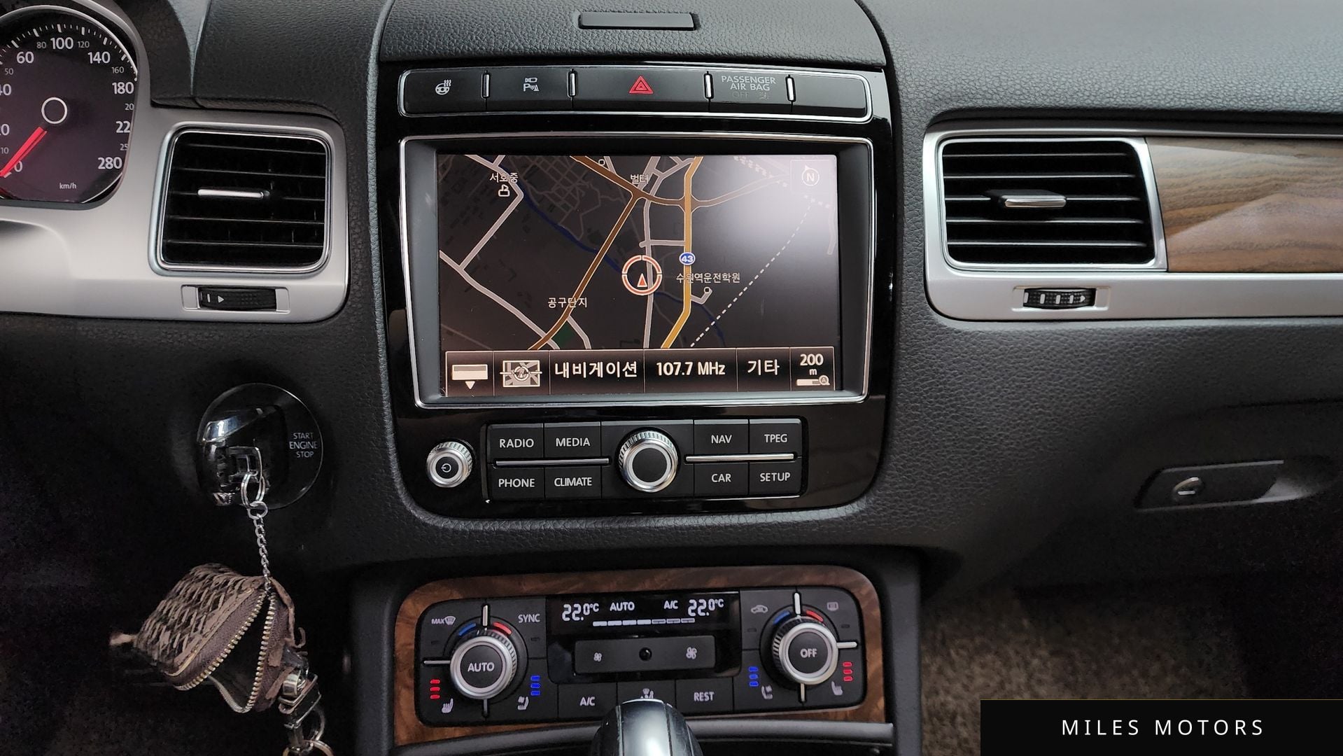 Volkswagen Touareg 2016 — миниатюра 12