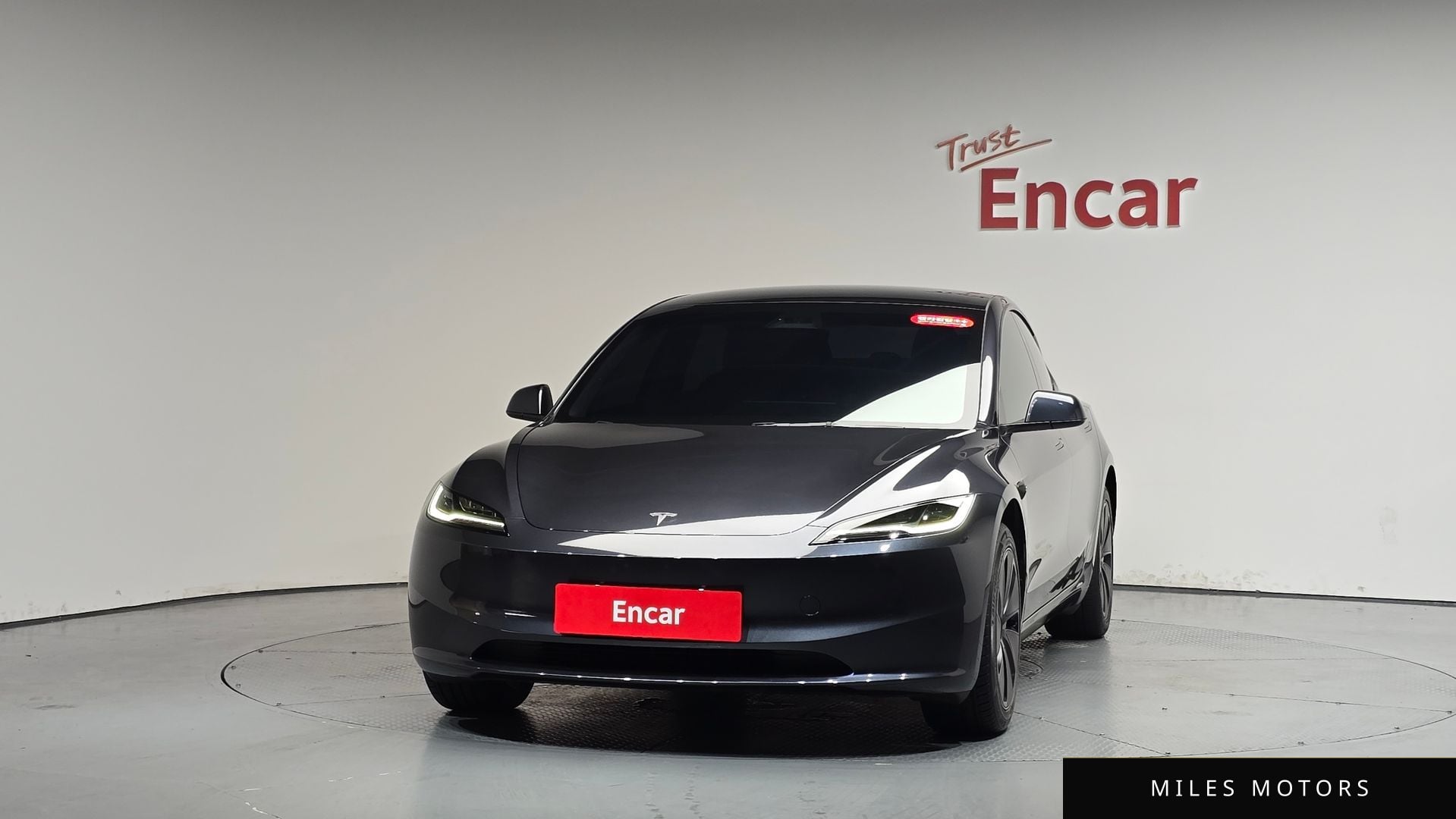 Tesla Model 3 2024 — миниатюра 2