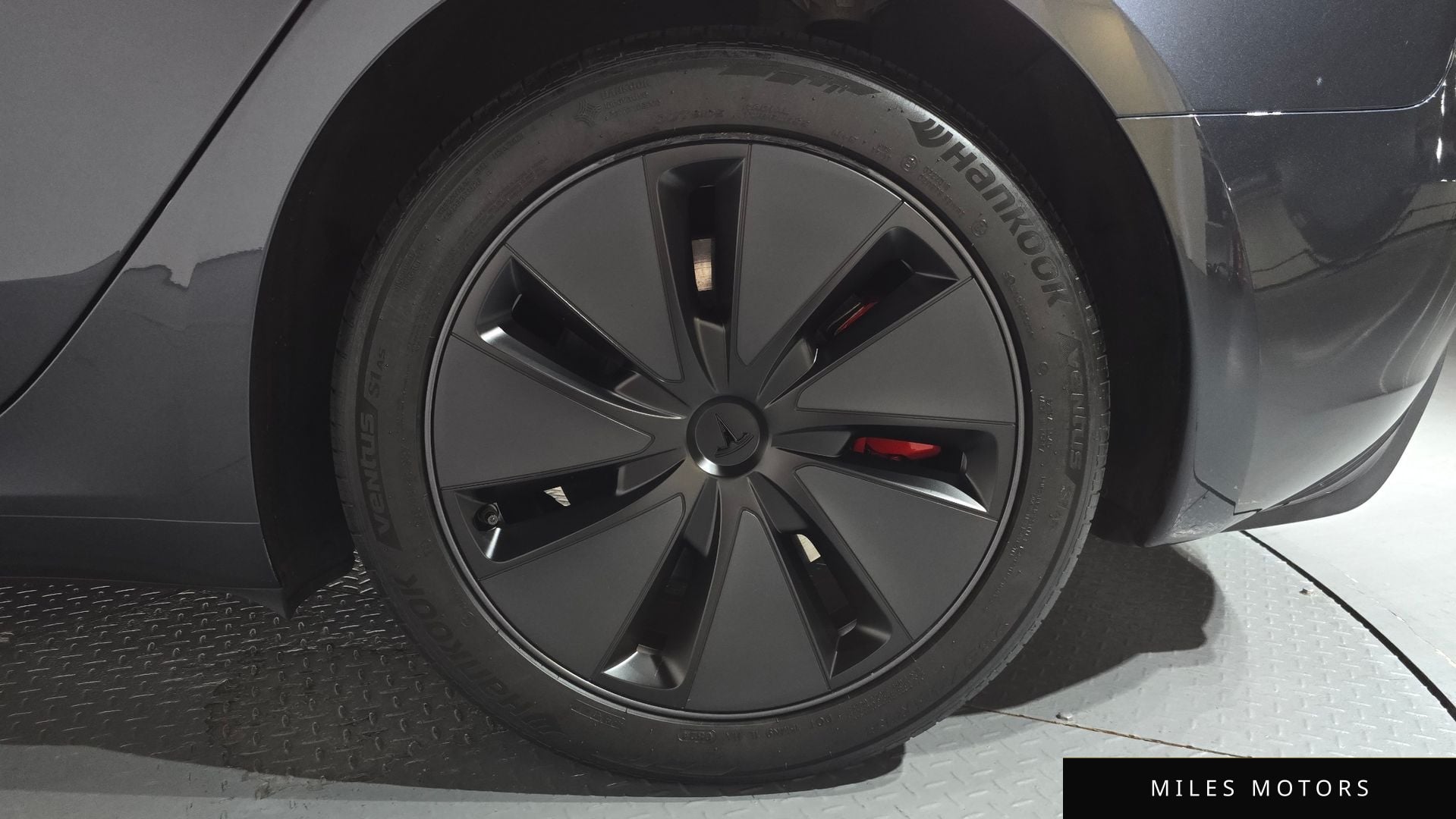 Tesla Model 3 2024 — миниатюра 6