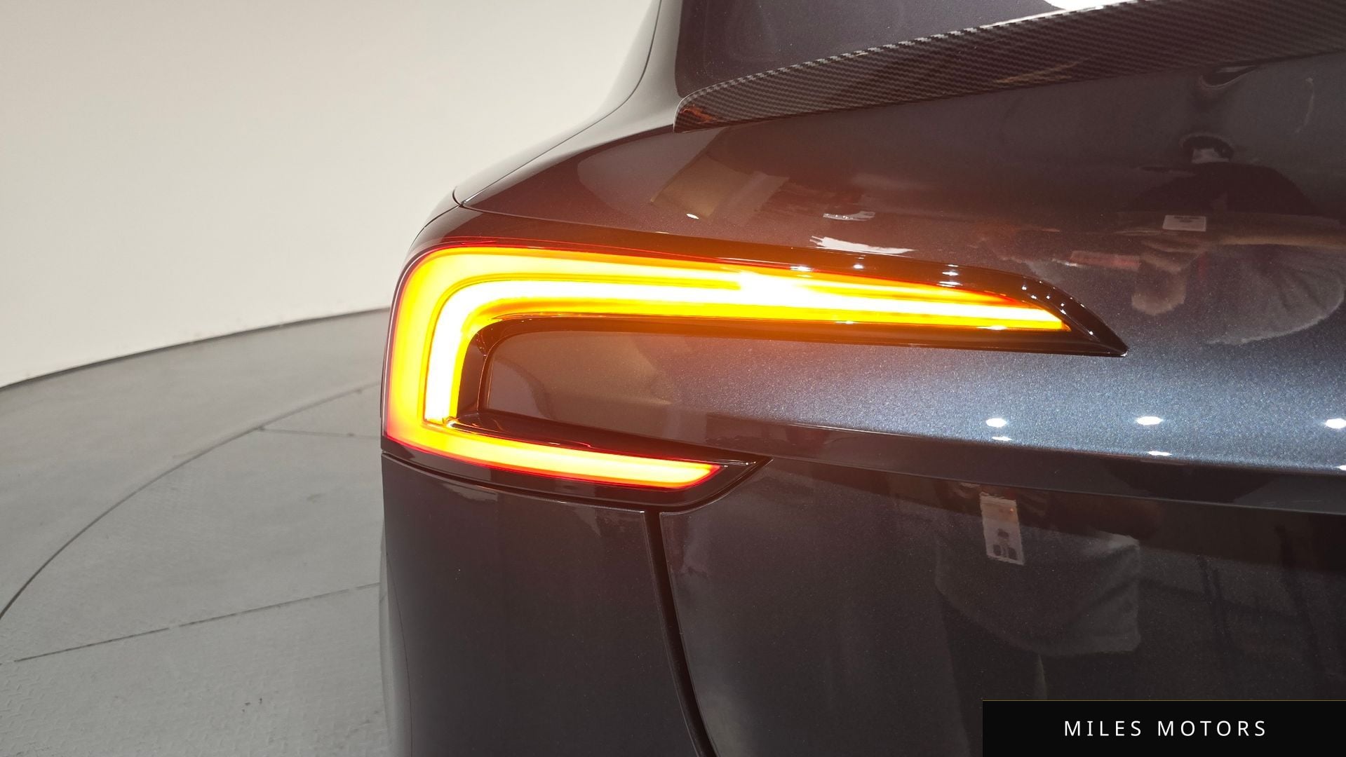 Tesla Model 3 2024 — миниатюра 8