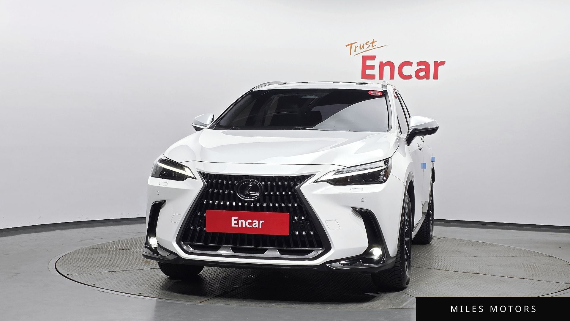 Лексус NX450h+ 2024 — миниатюра 3
