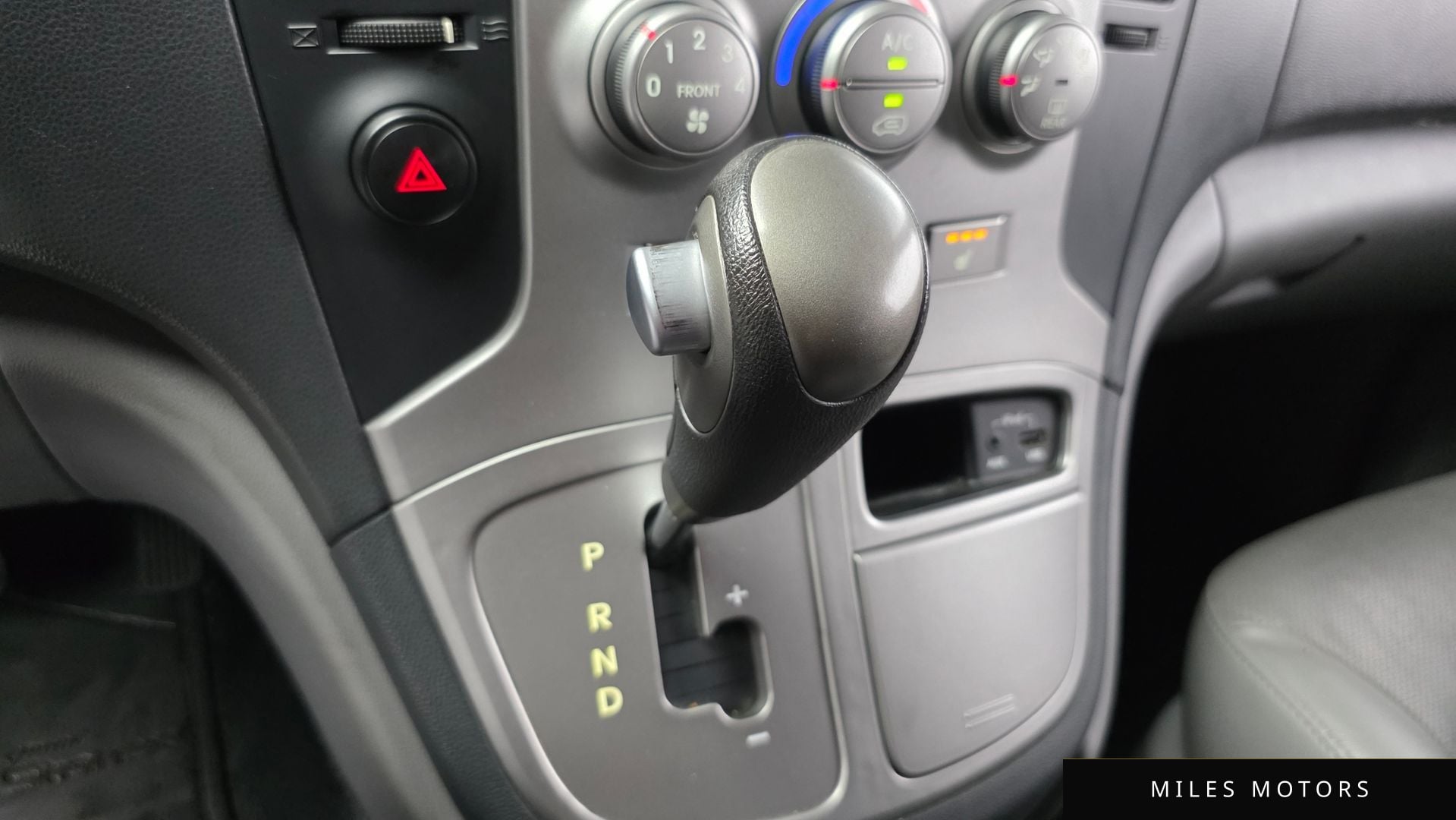 Hyundai Starex 2014 — миниатюра 12