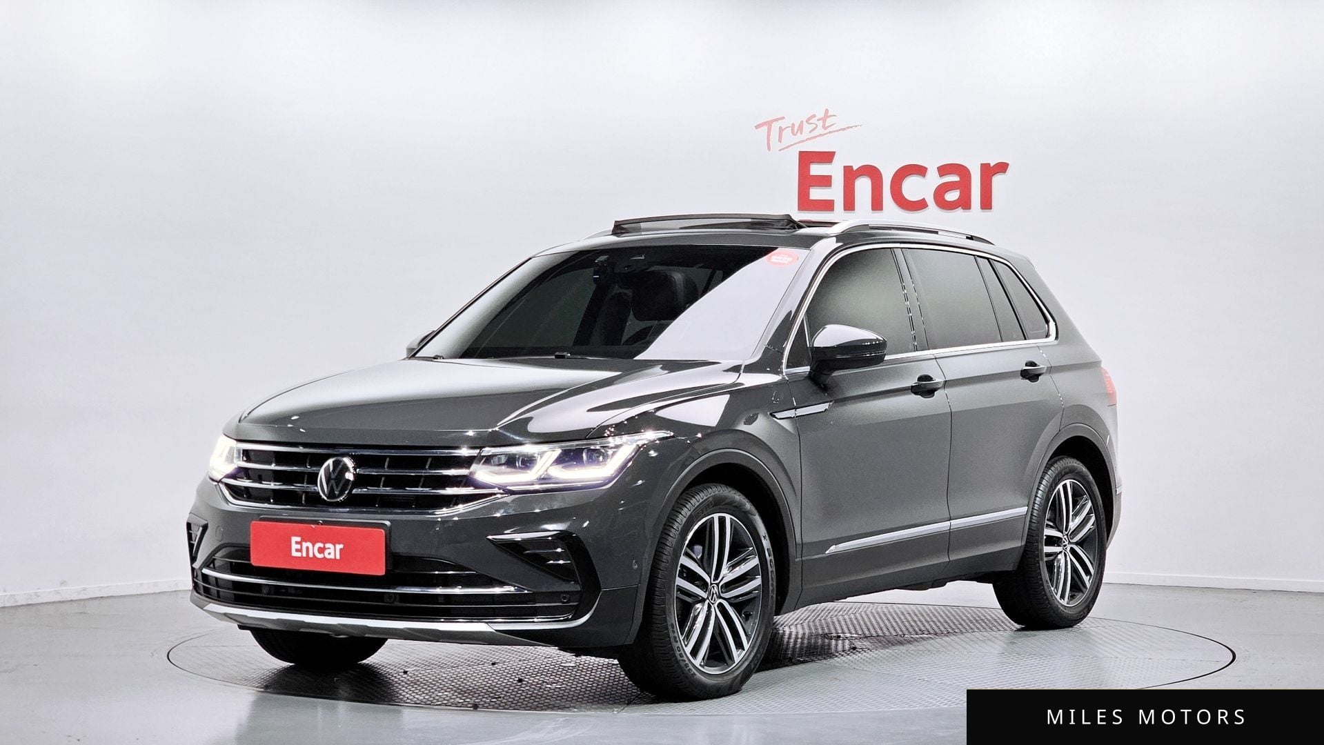 Volkswagen Tiguan 2022 — фото 1 из 12