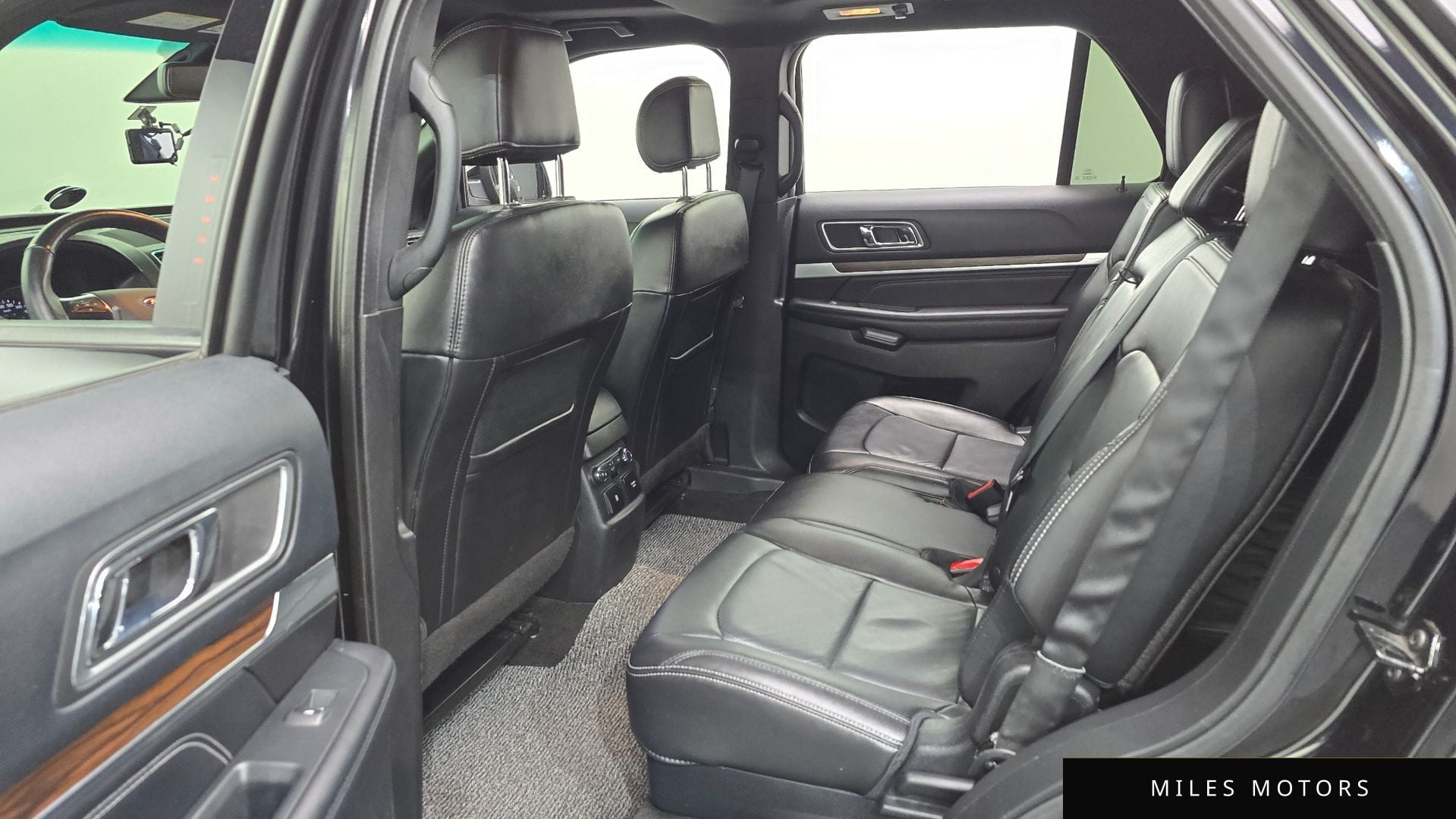 Ford Explorer 2016 — миниатюра 11