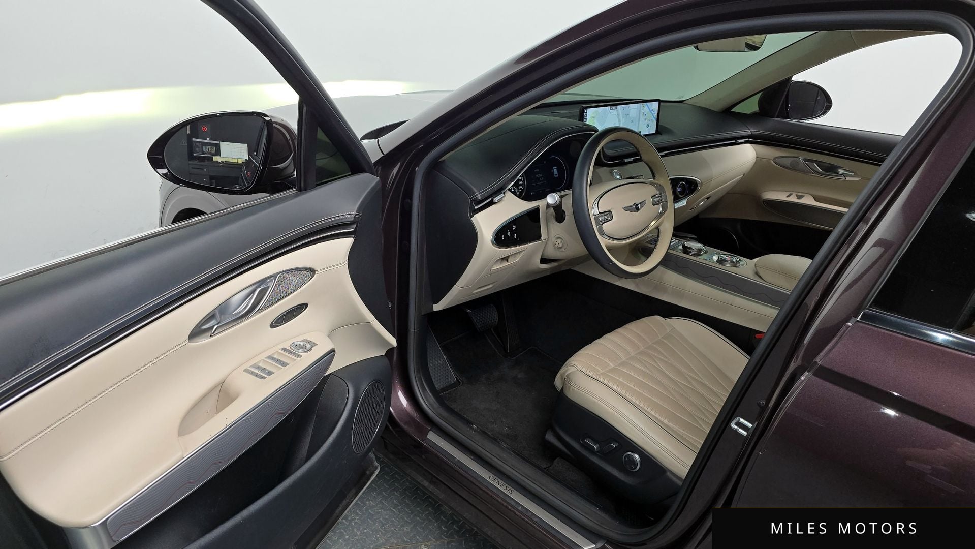 Genesis GV70 2022 — миниатюра 12