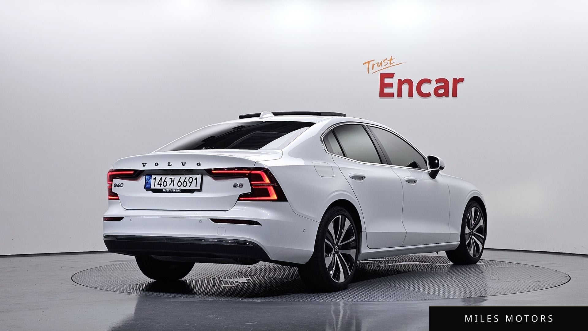 Volvo S60 2023 — миниатюра 2