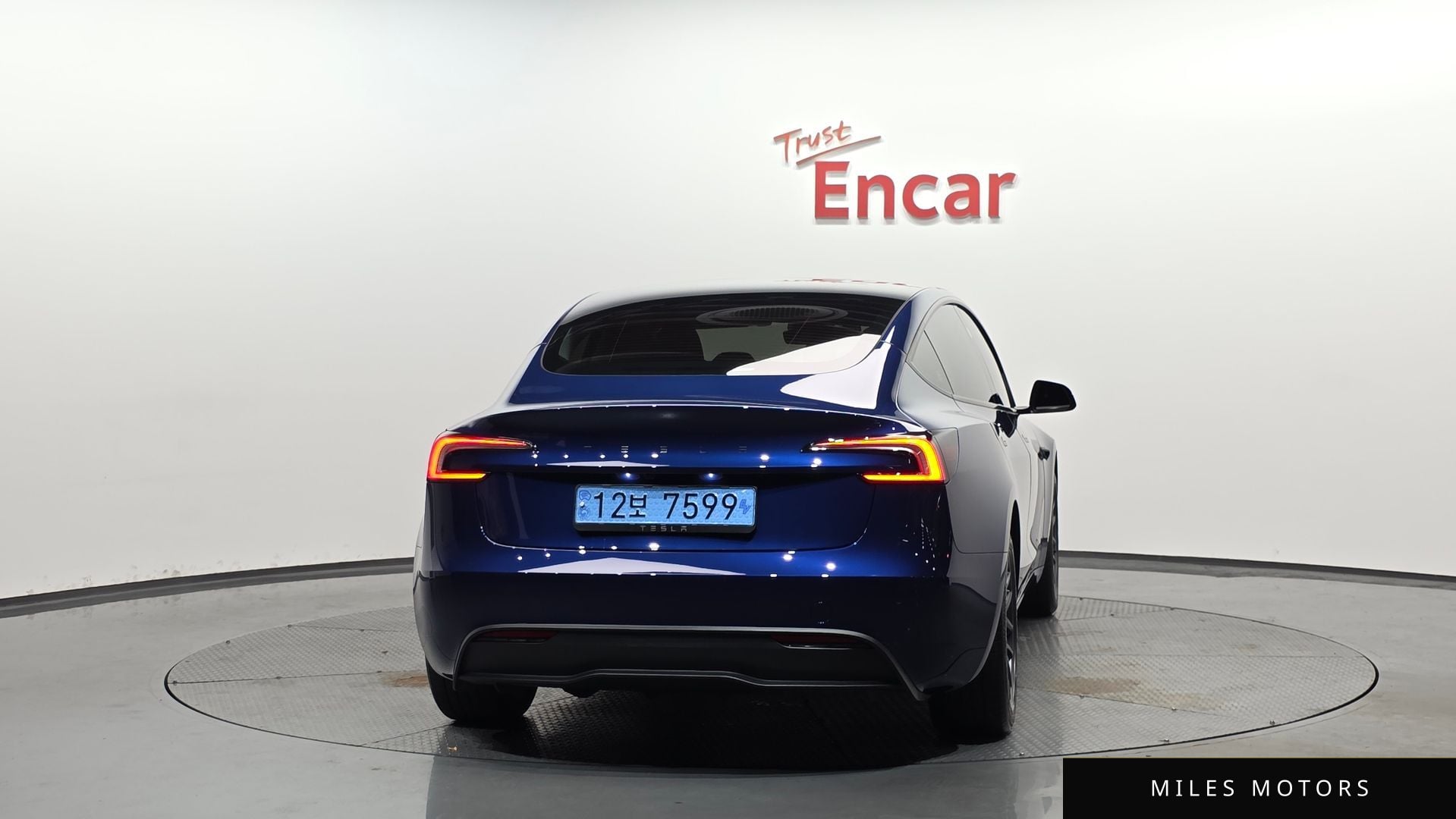 Tesla Model 3 2024 — миниатюра 3