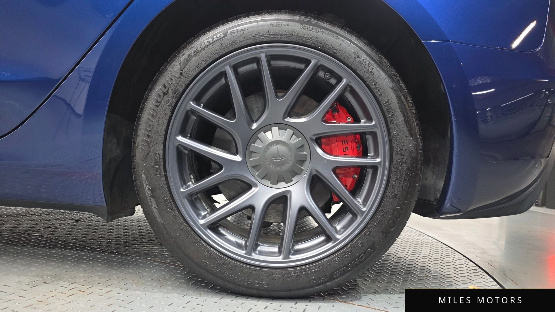 Tesla Model 3 2024 — миниатюра 6