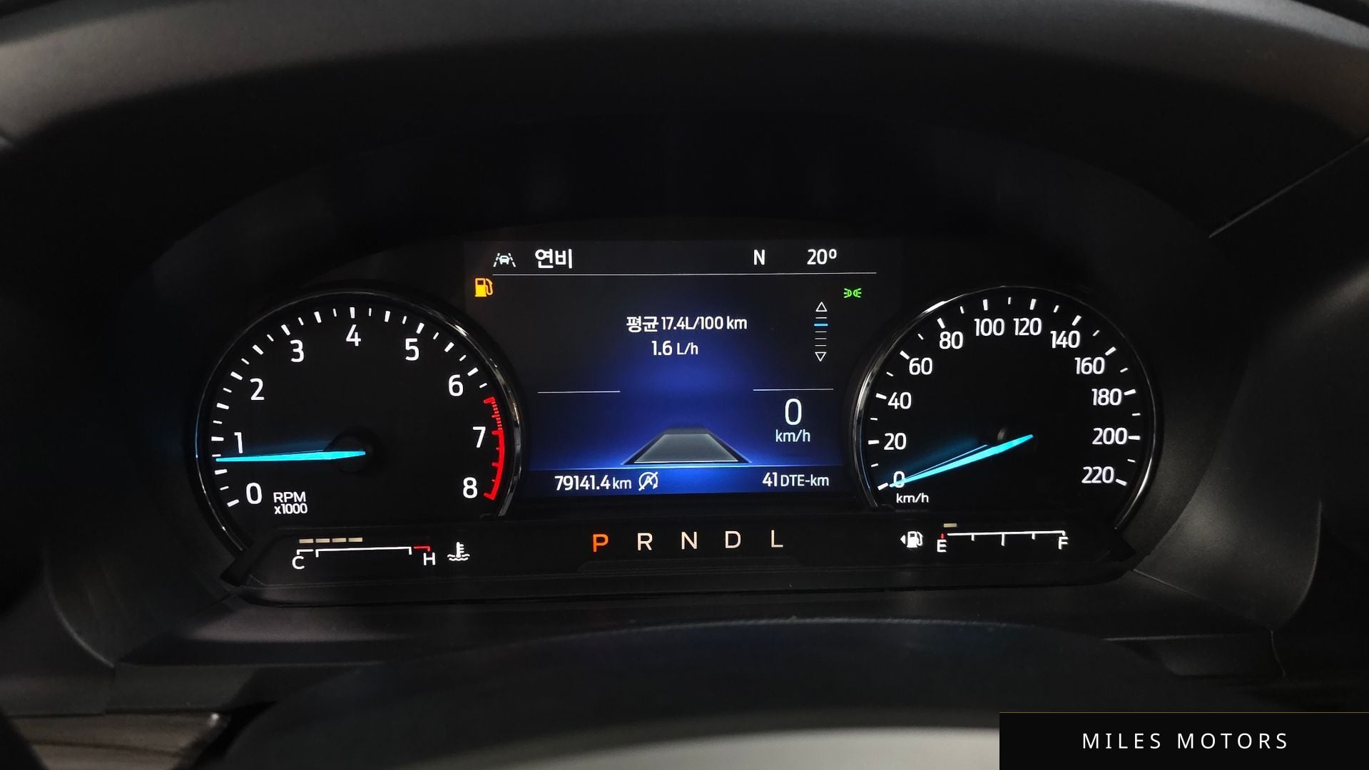 Ford Explorer 2021 — миниатюра 8