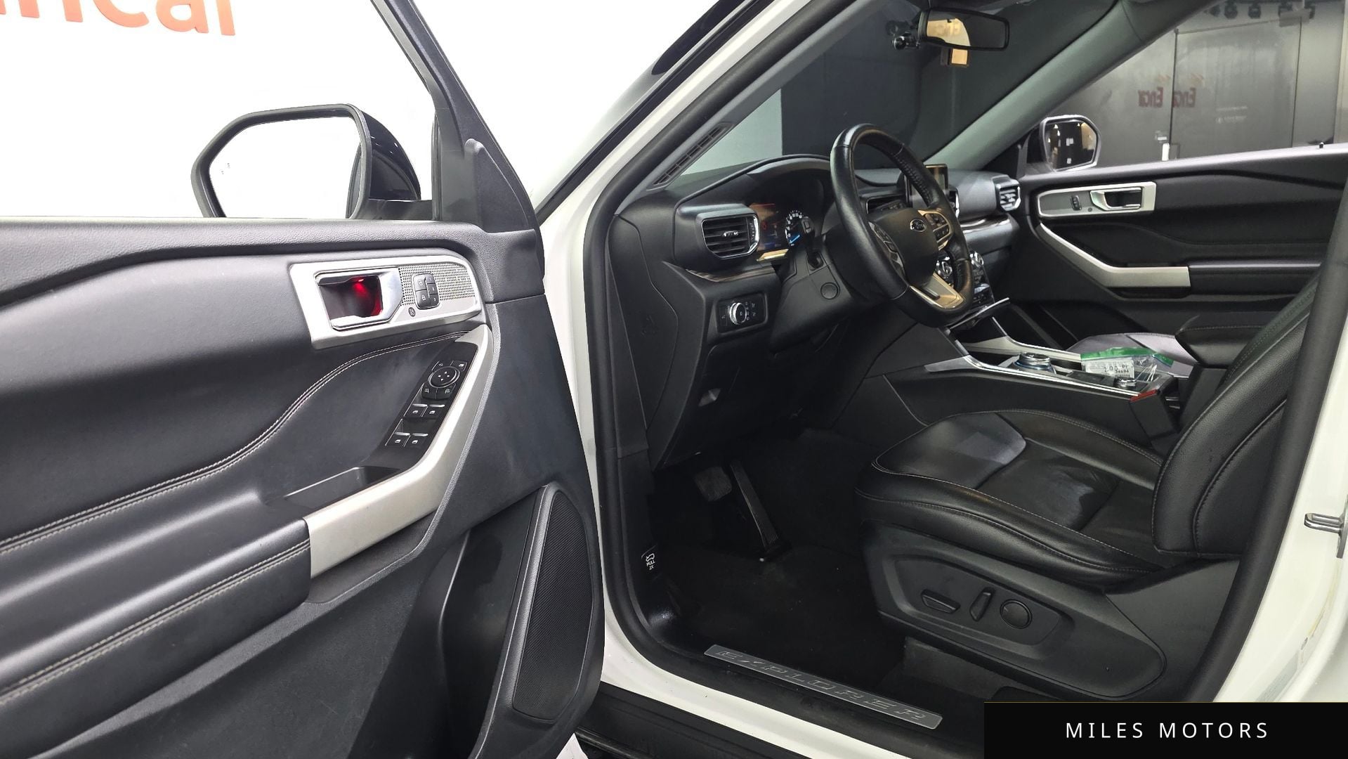 Ford Explorer 2021 — миниатюра 10