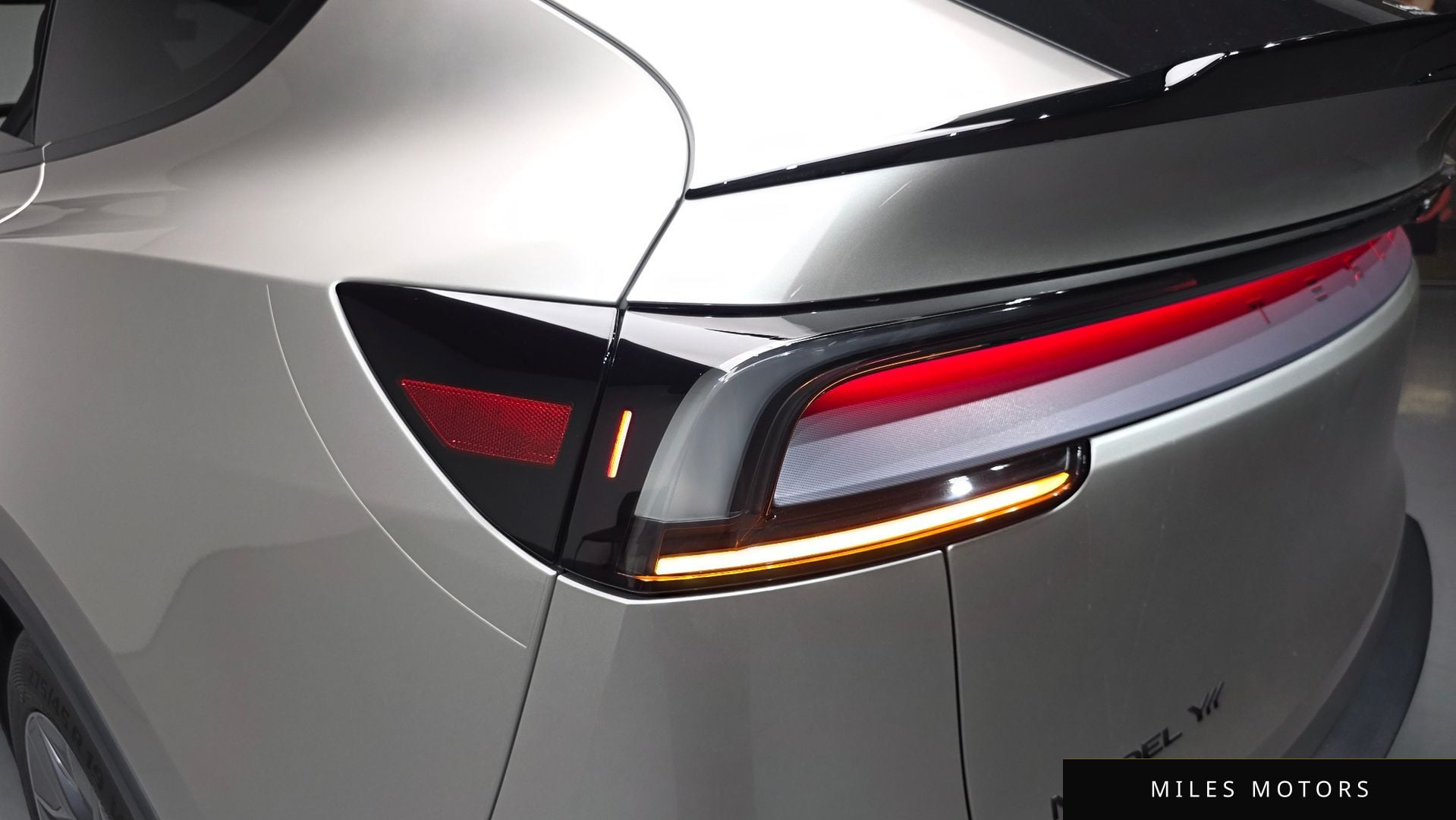 Tesla Model Y 2026 — миниатюра 8
