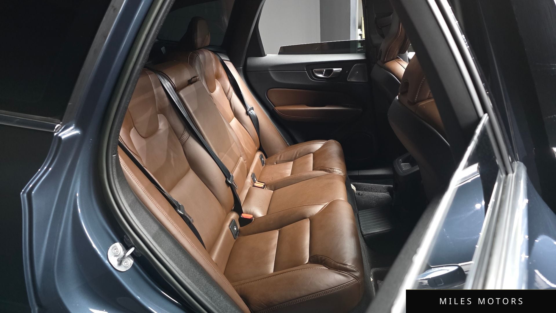 Volvo XC60 2022 — миниатюра 12