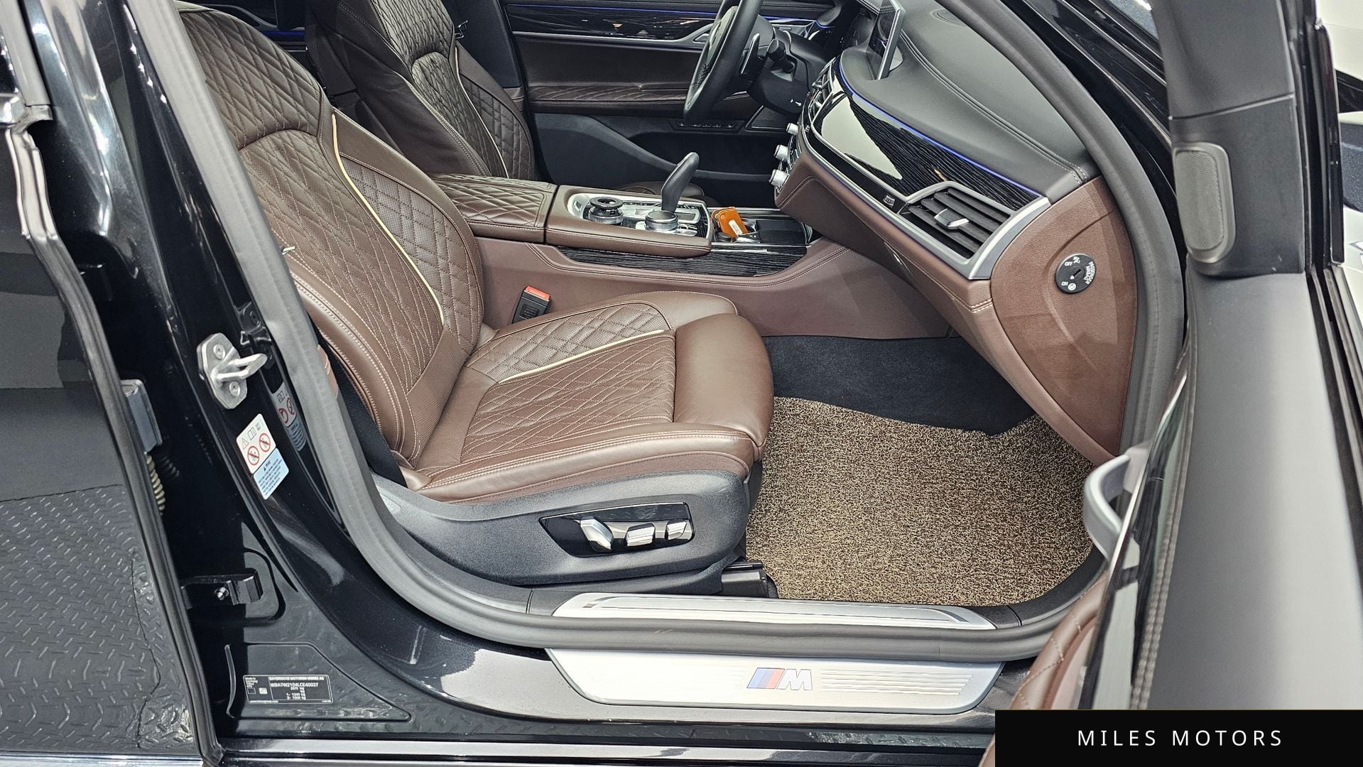 BMW 7 Series (G11) 2020 — миниатюра 12