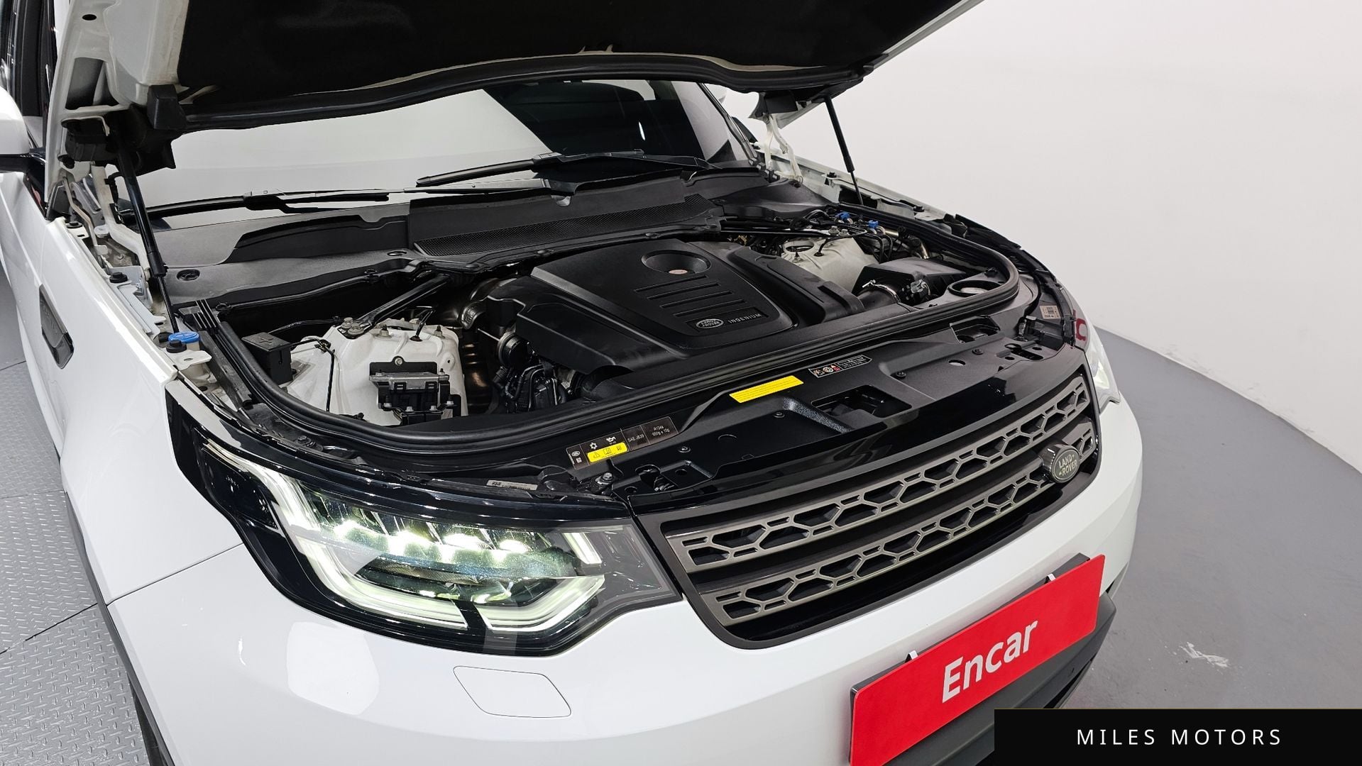 Land Rover Discovery 2018 — миниатюра 6