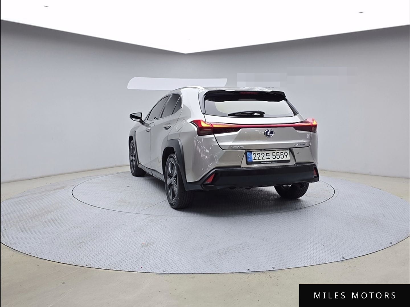 Лексус UX250h 2020 — миниатюра 4
