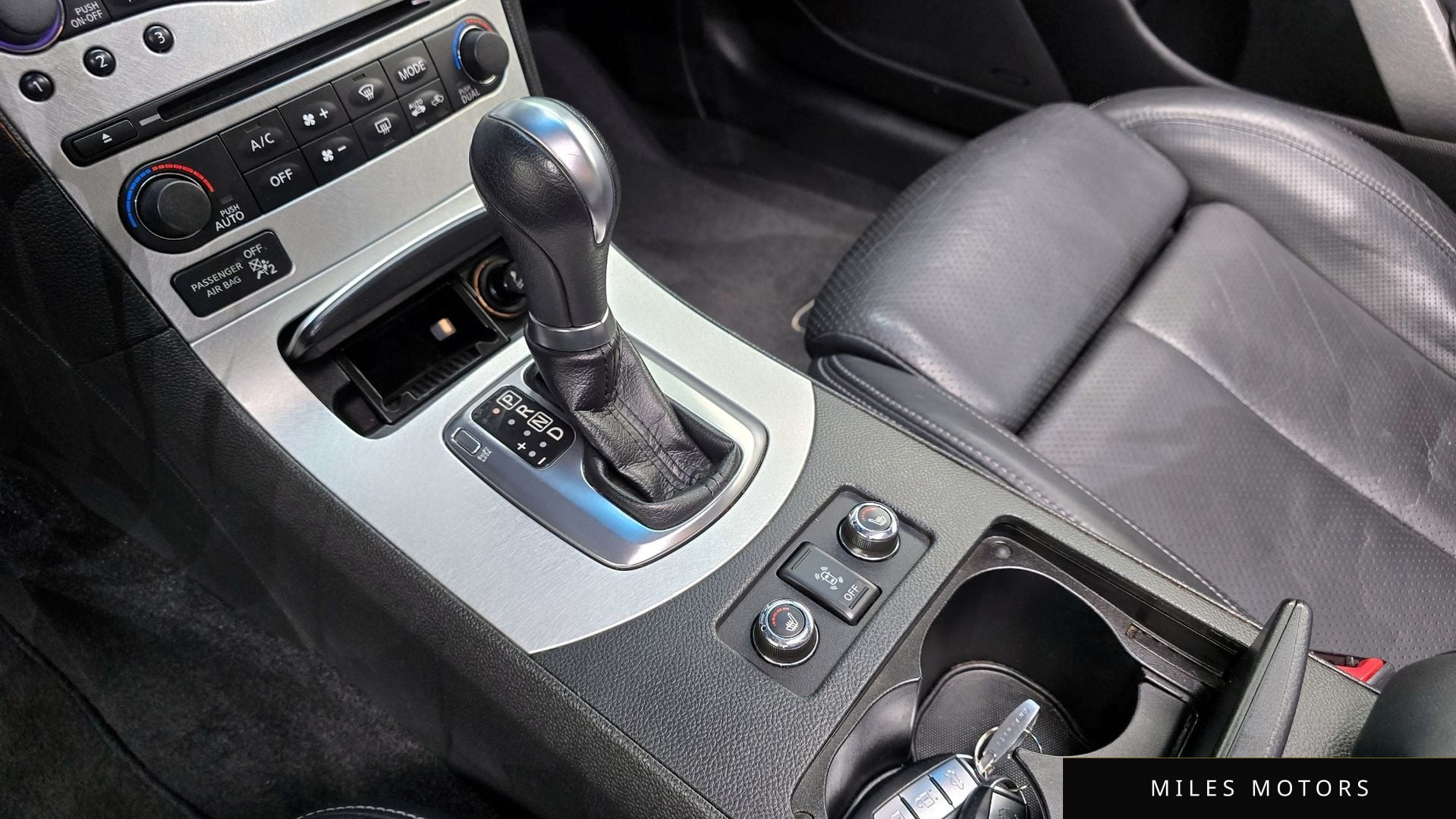 Infiniti G37 2009 — миниатюра 9