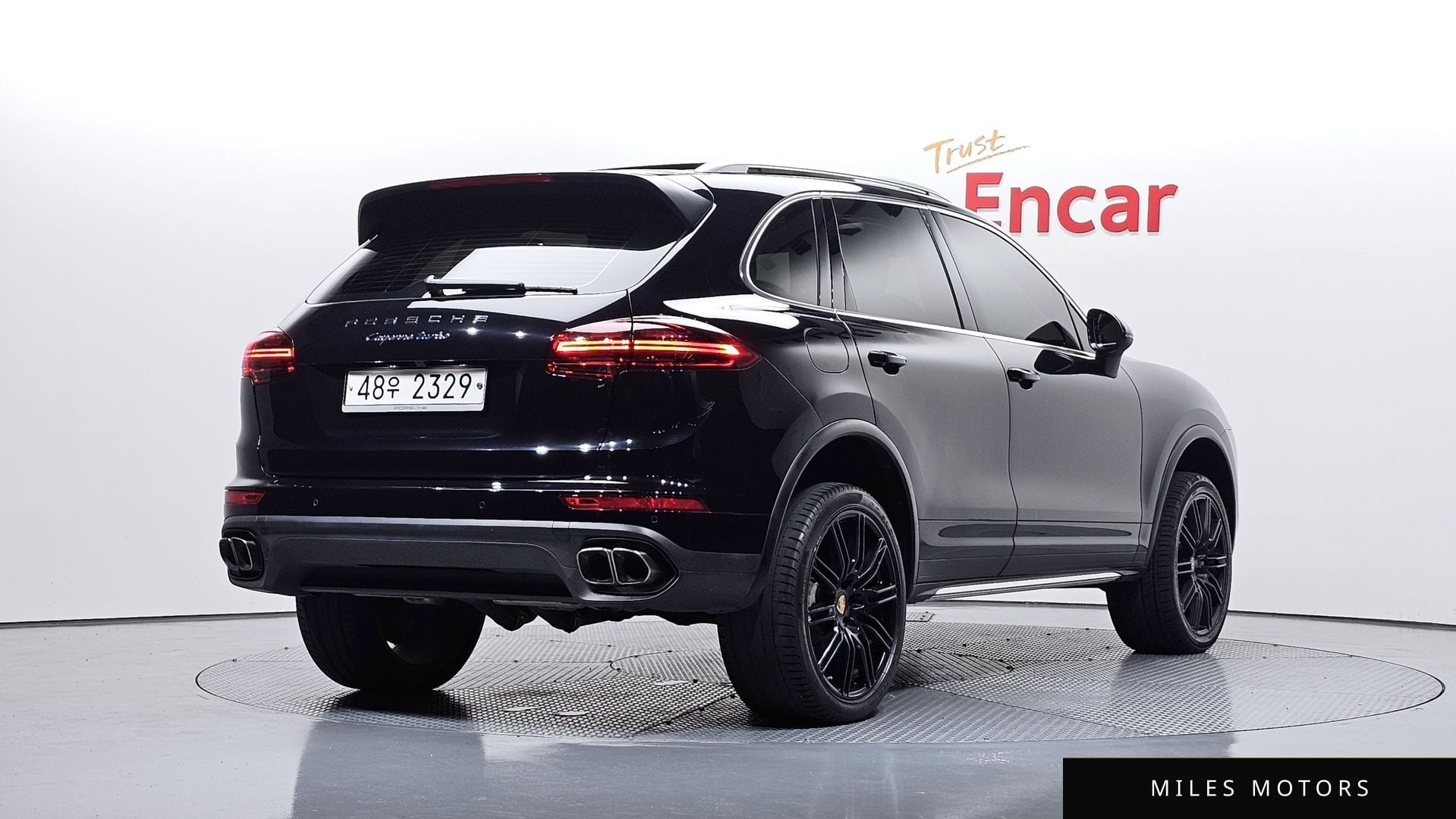 Porsche Cayenne 2015 — миниатюра 2