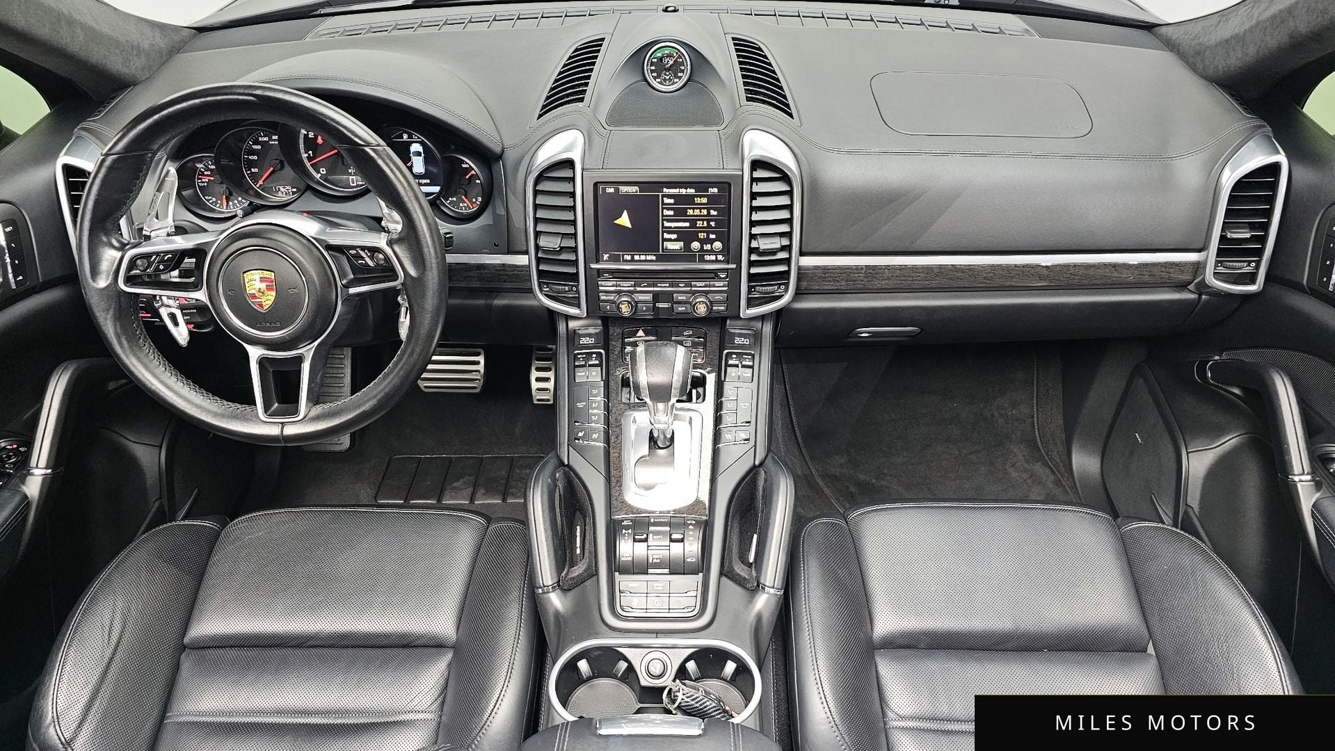 Porsche Cayenne 2015 — миниатюра 7