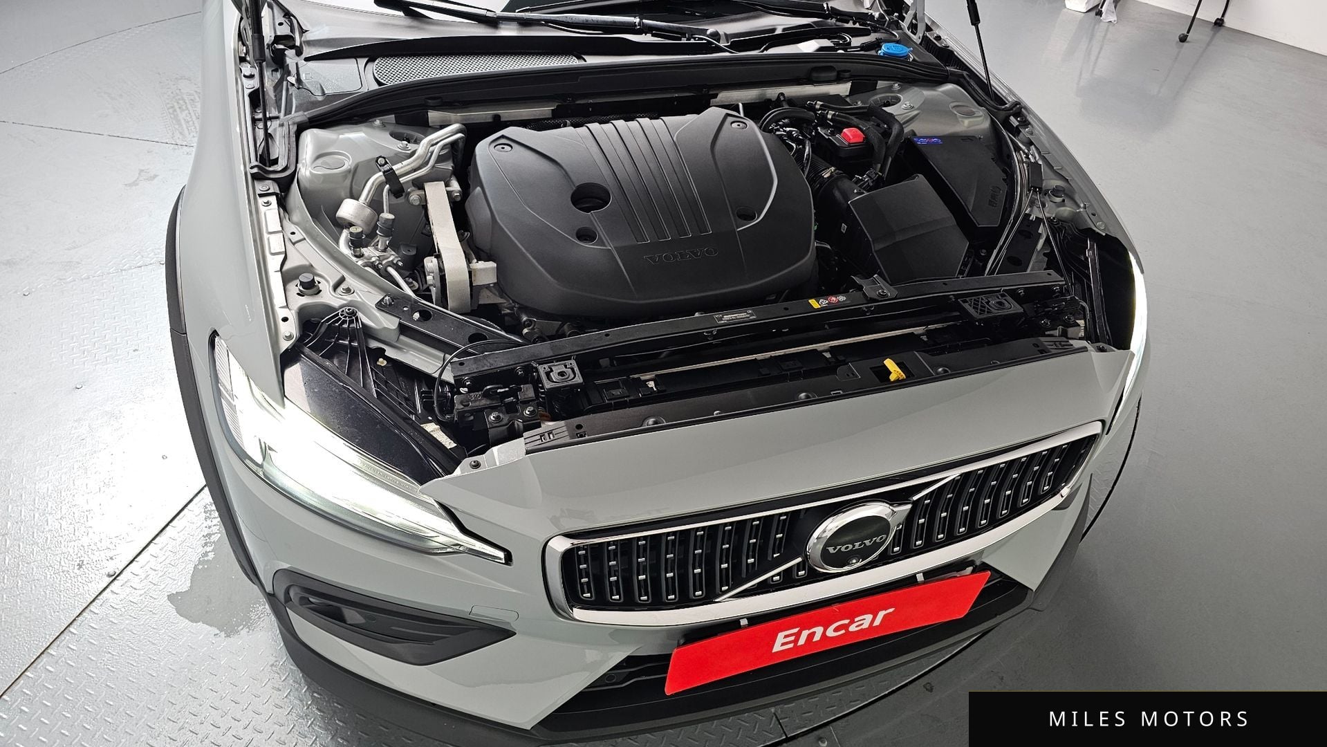 Volvo V60 2024 — миниатюра 5