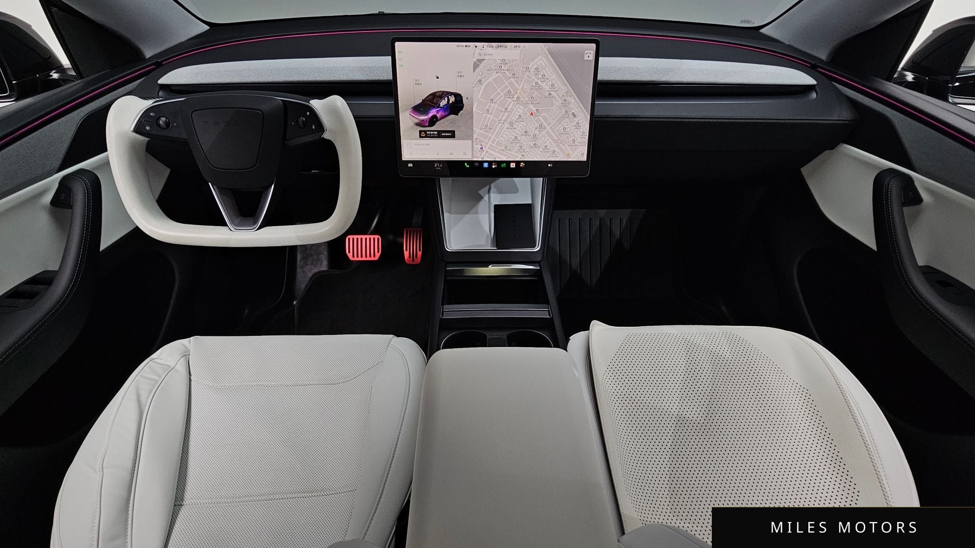 Tesla Model Y 2025 — миниатюра 9