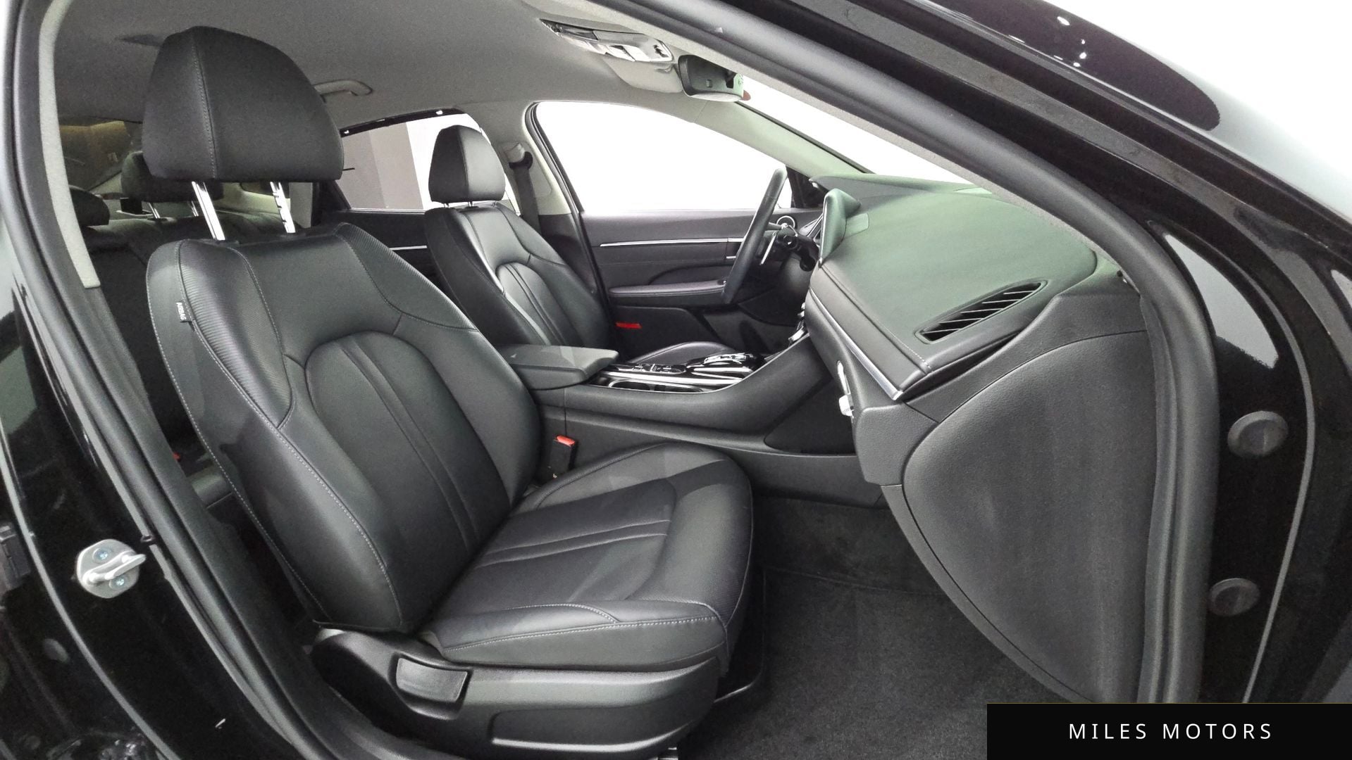 Hyundai Sonata 2023 — миниатюра 11