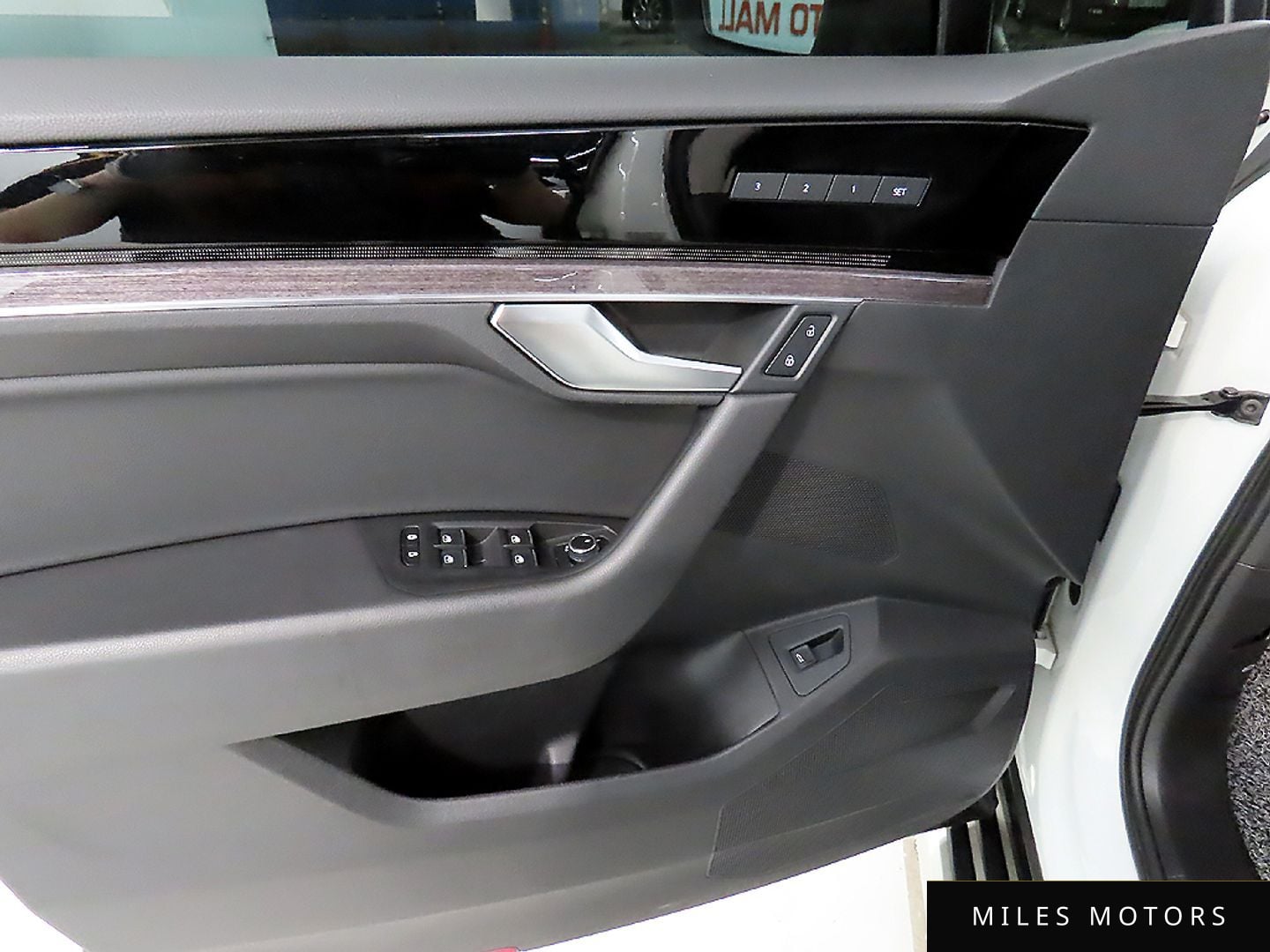Volkswagen Touareg 2020 — миниатюра 12
