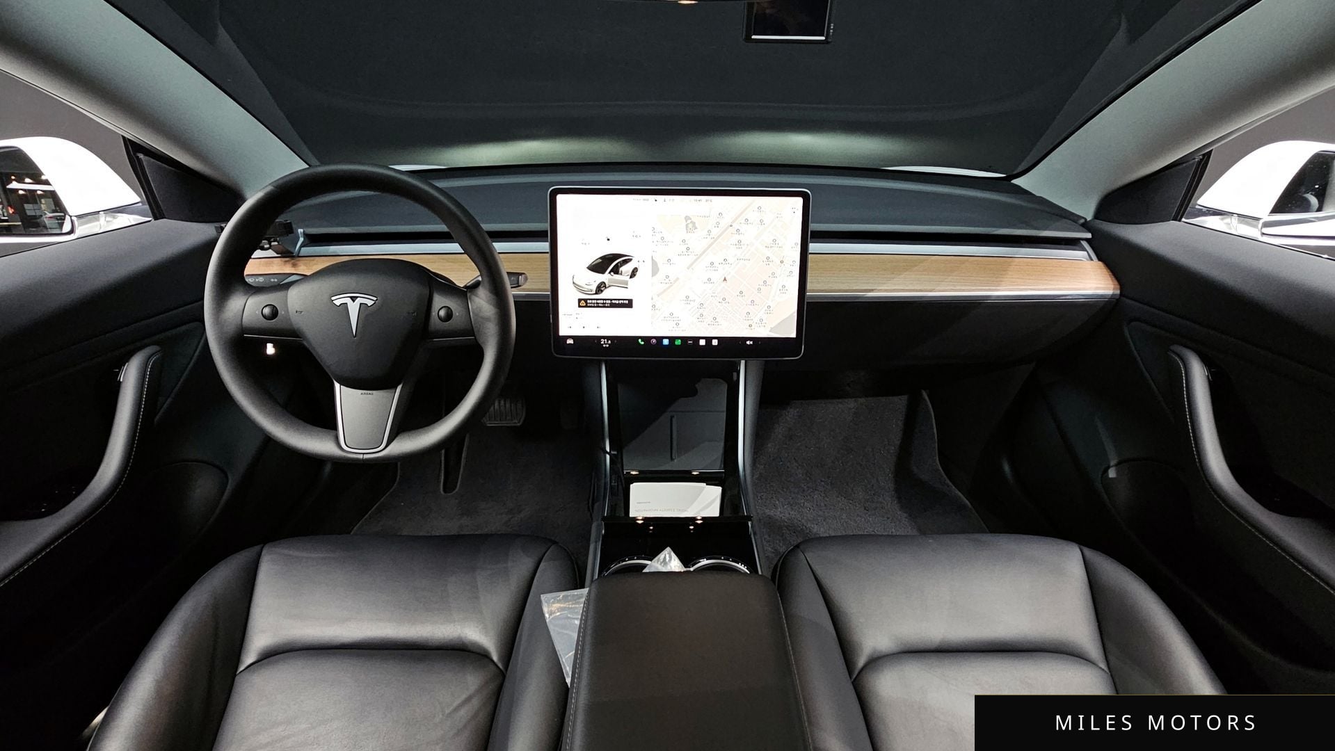 Tesla Model 3 2020 — миниатюра 10