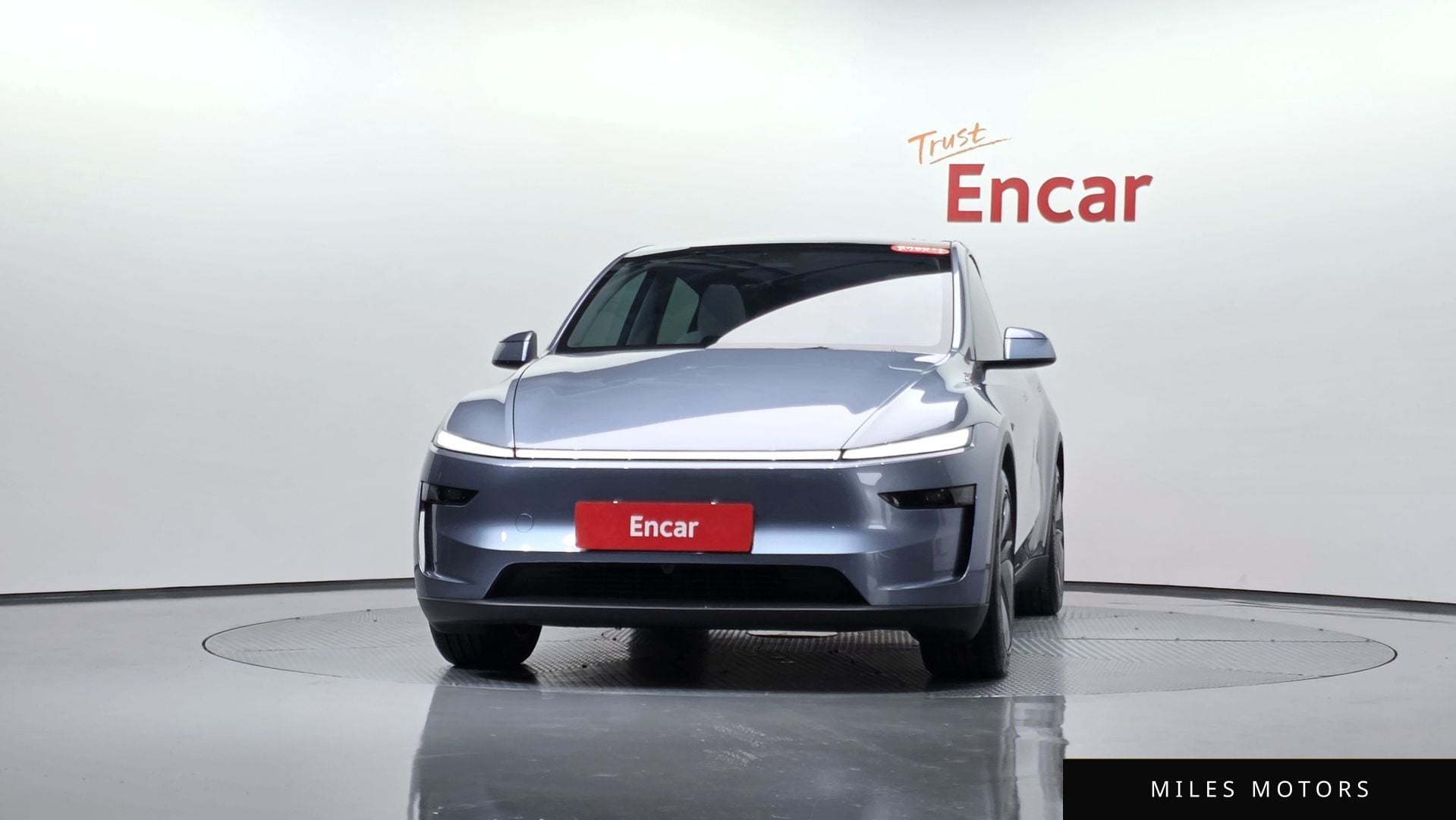 Tesla Model Y 2025 — миниатюра 2