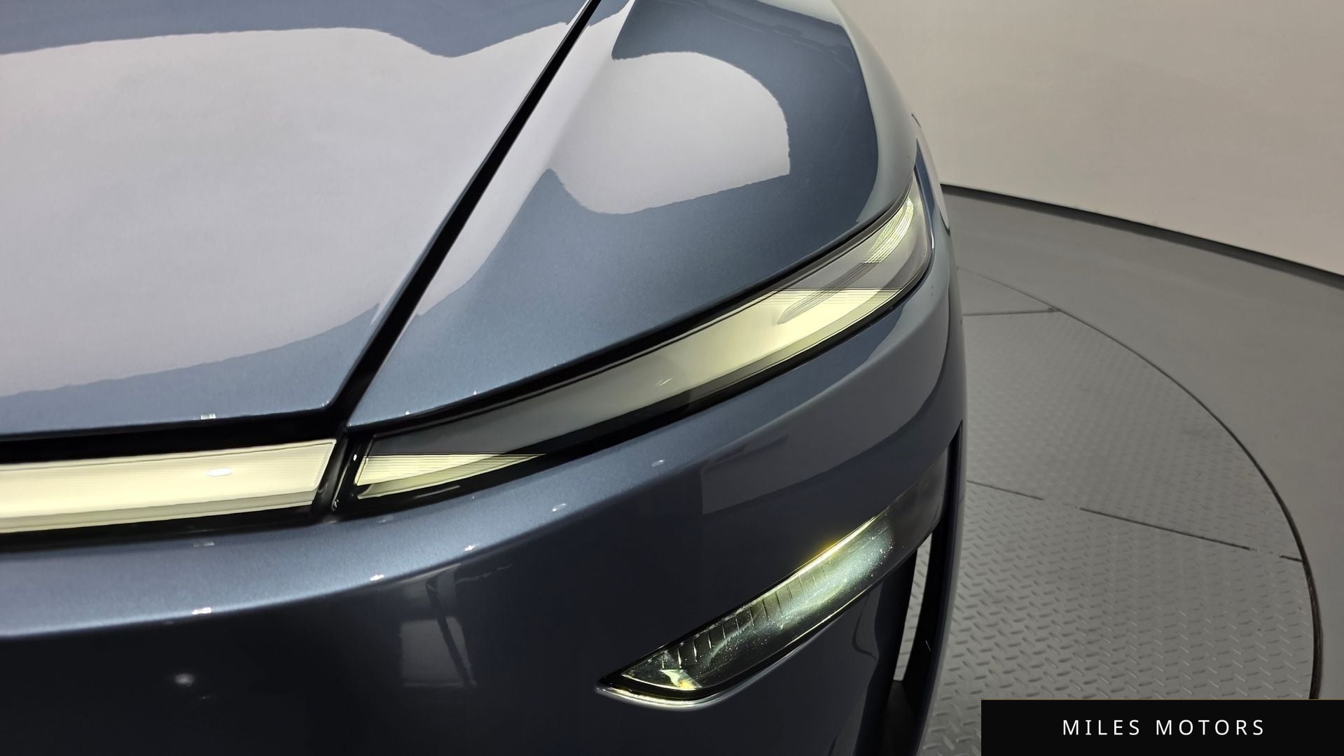 Tesla Model Y 2025 — миниатюра 7
