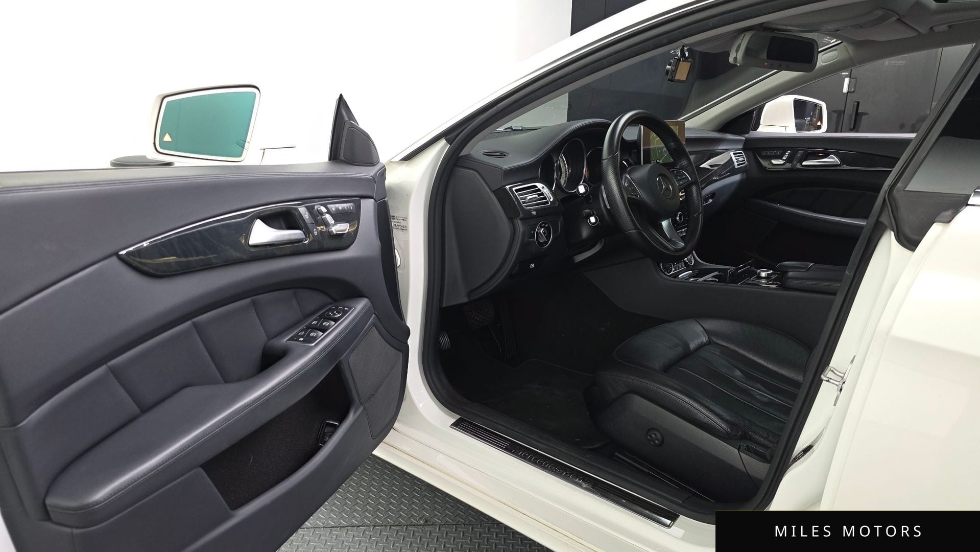Mercedes-Benz CLS-Class W218 2015 — миниатюра 10