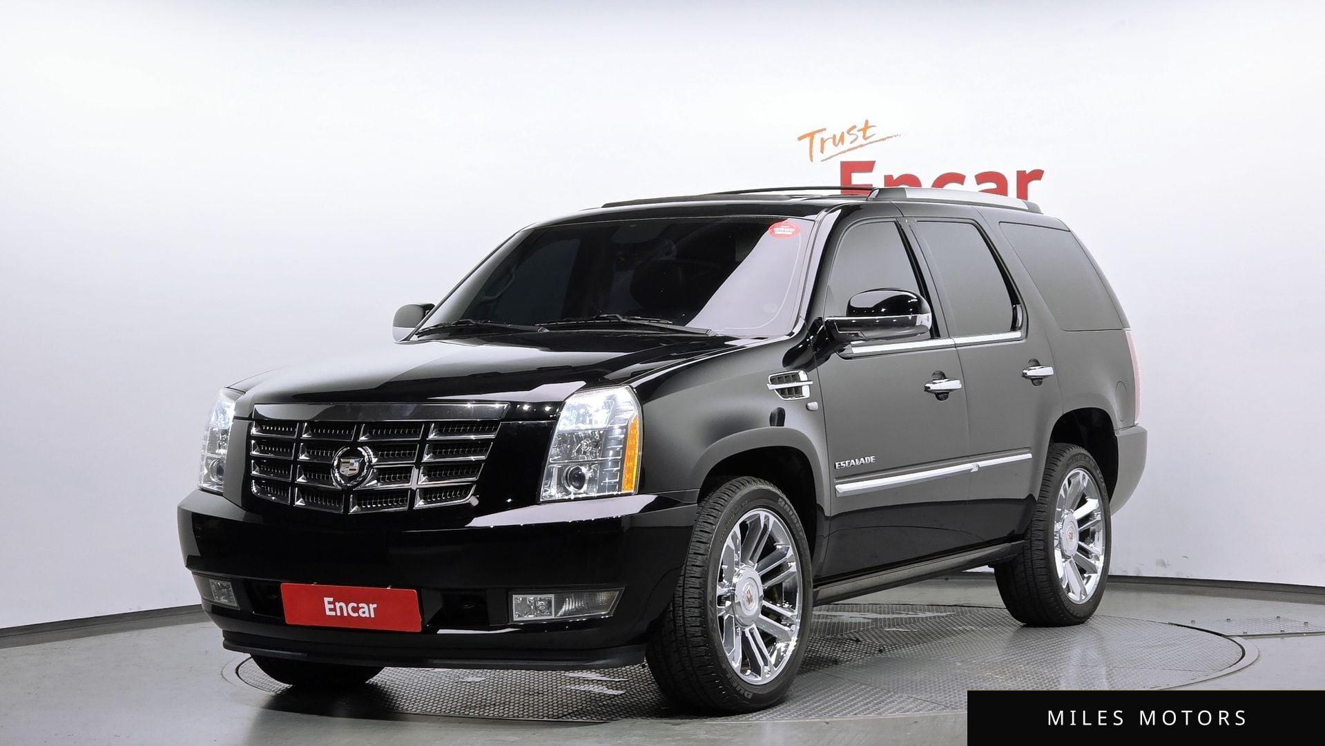 Cadillac Escalade 2011 — фото 1 из 12