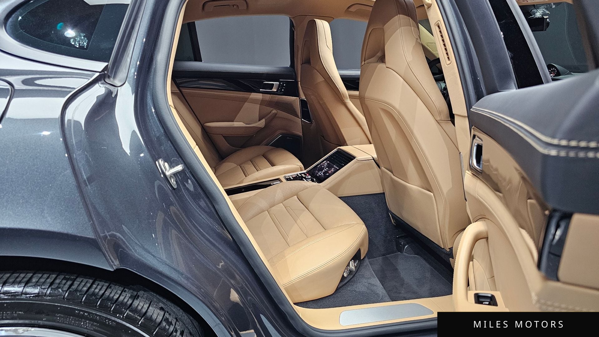 Porsche Panamera 2021 — миниатюра 11