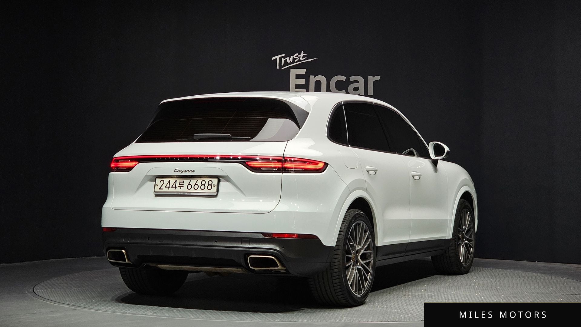 Porsche Cayenne 2020 — миниатюра 2