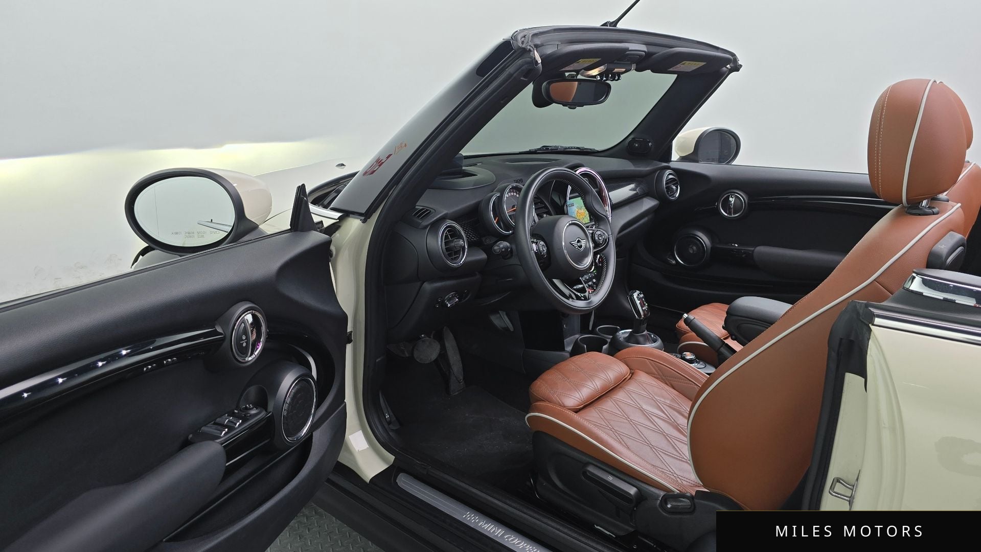 MINI Cooper Convertible 2020 — миниатюра 10