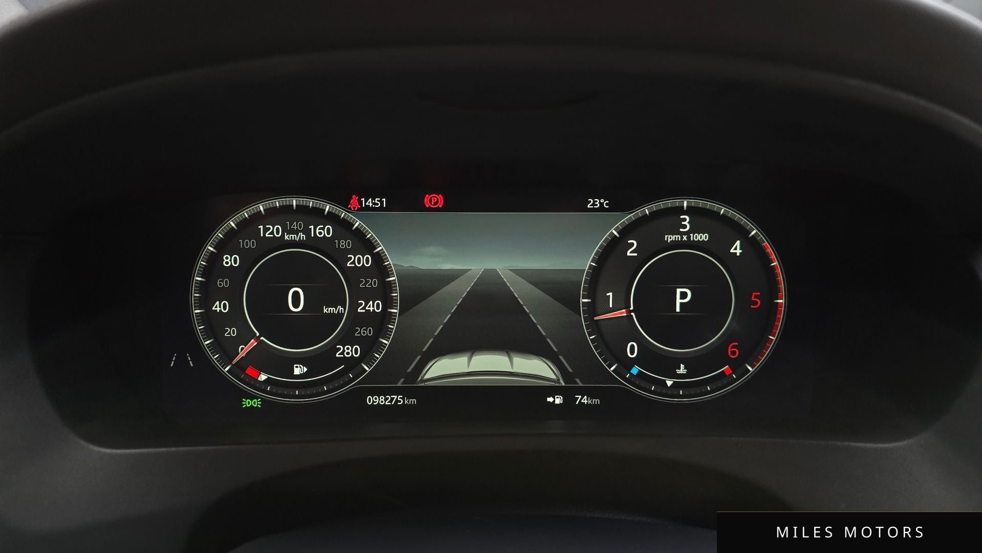 Jaguar F-PACE 2019 — миниатюра 11