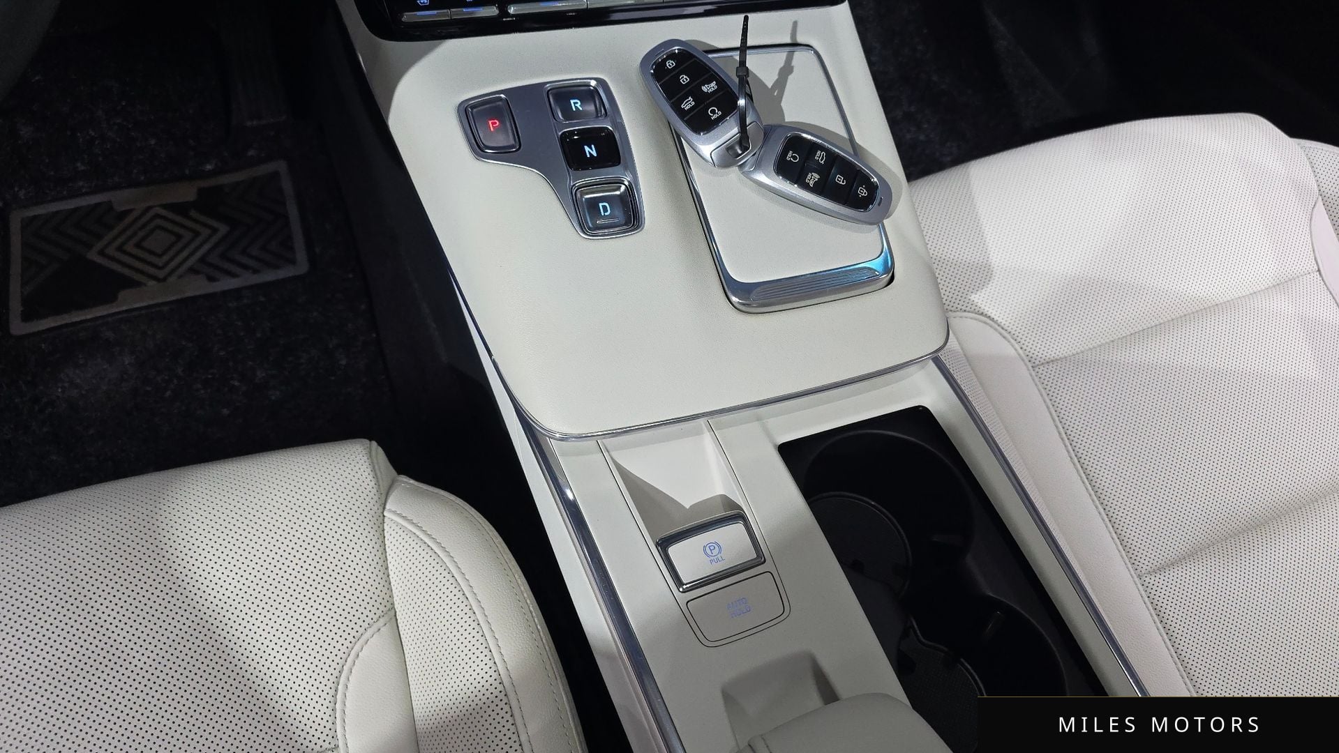 Hyundai Grandeur 2022 — миниатюра 9