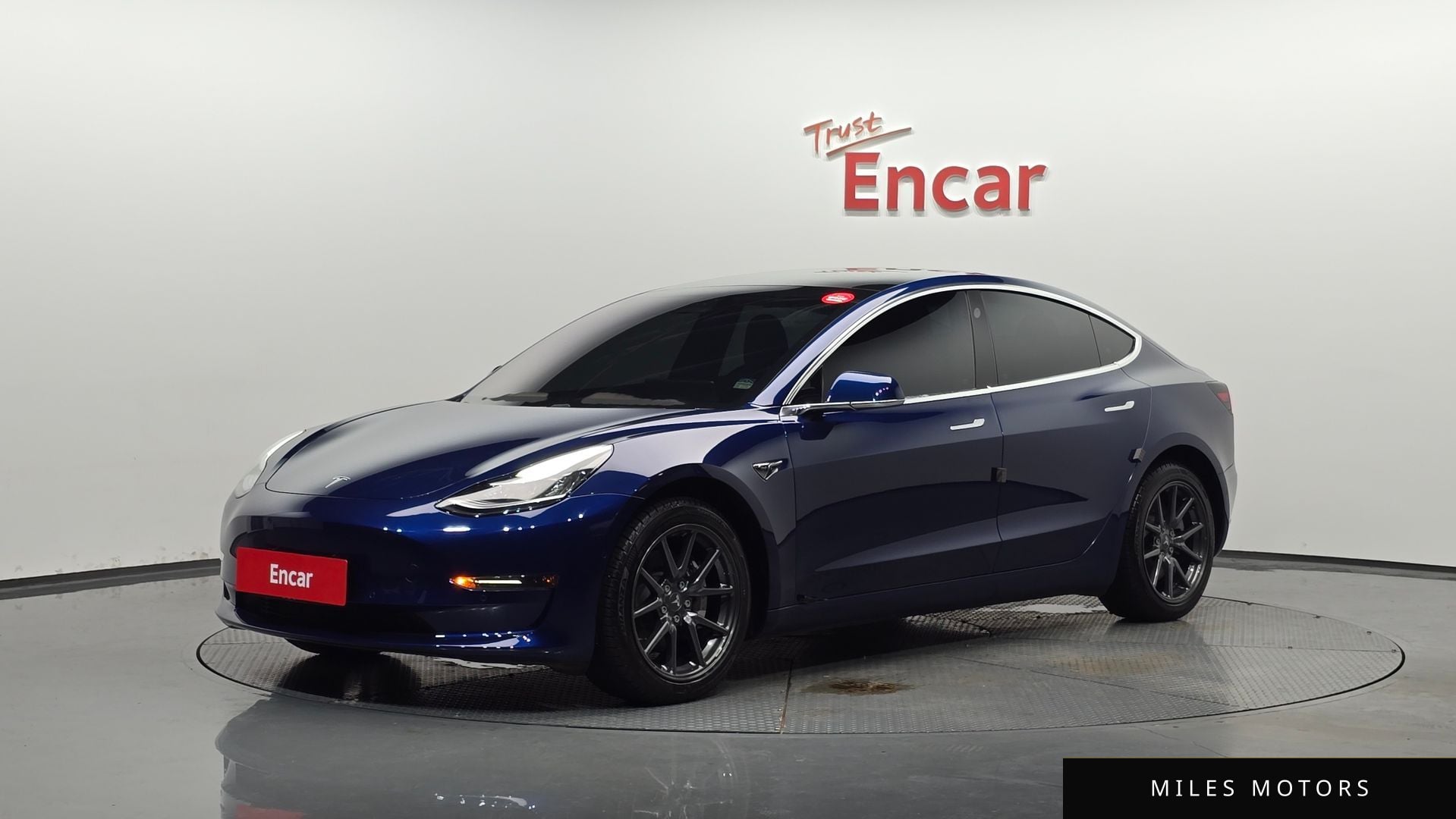 Tesla Model 3 2020 — фото 1 из 12
