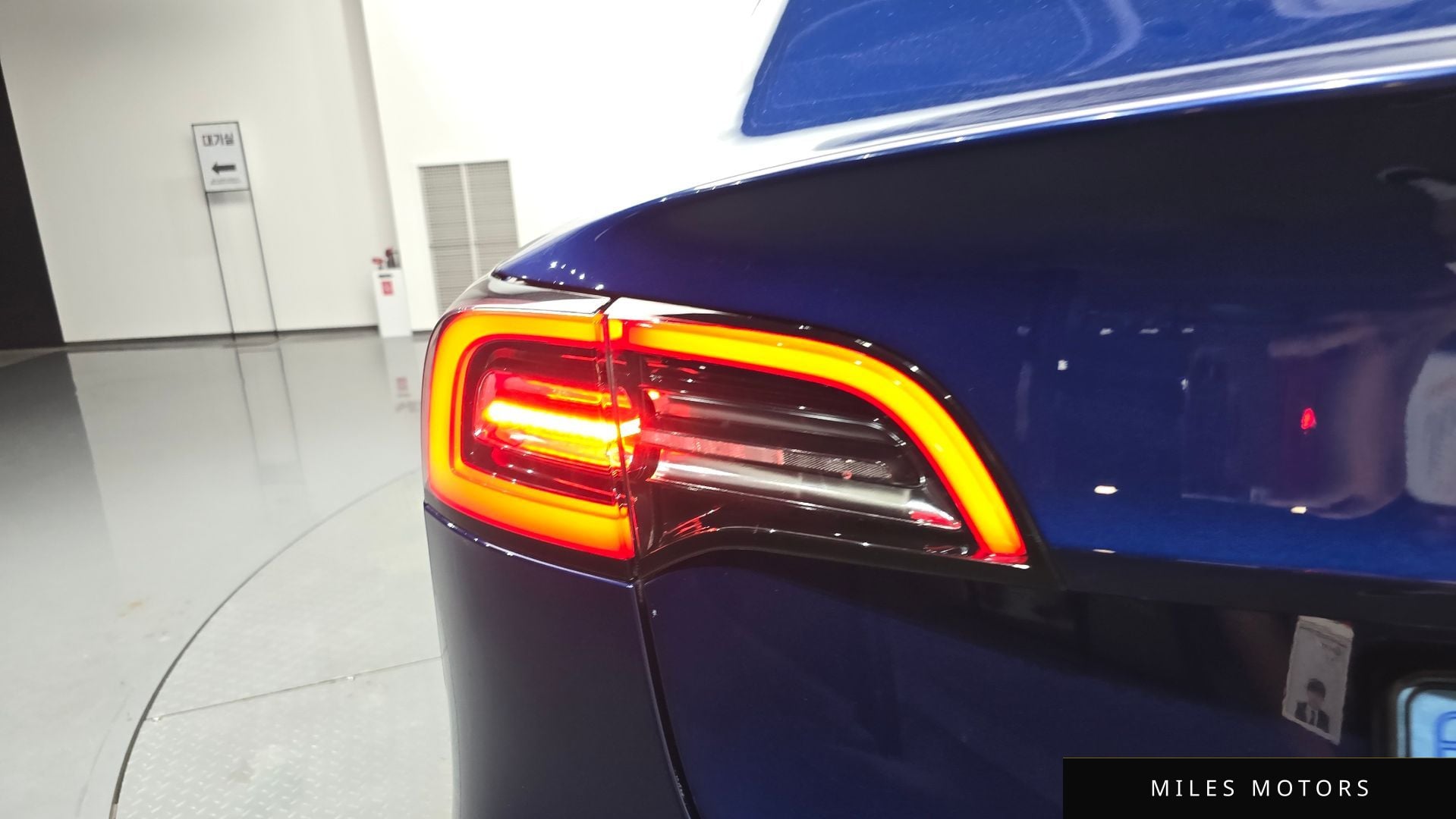 Tesla Model 3 2020 — миниатюра 9